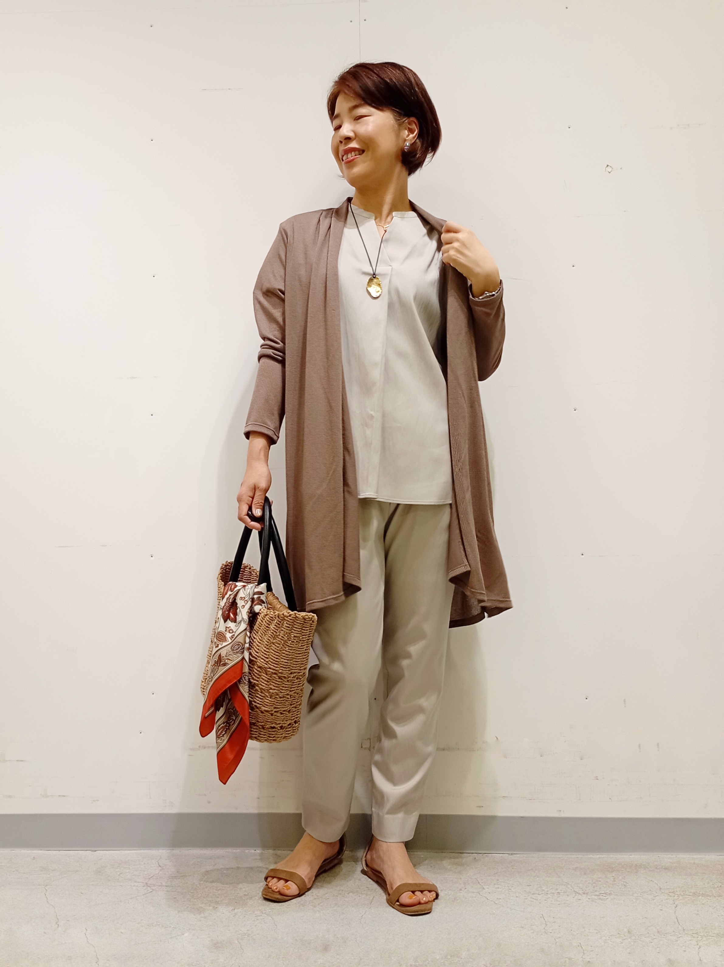 Kさんの「INDIVI｜【洗える／アンサンブル可能】シアーストライプカーディガン」を使ったコーディネート