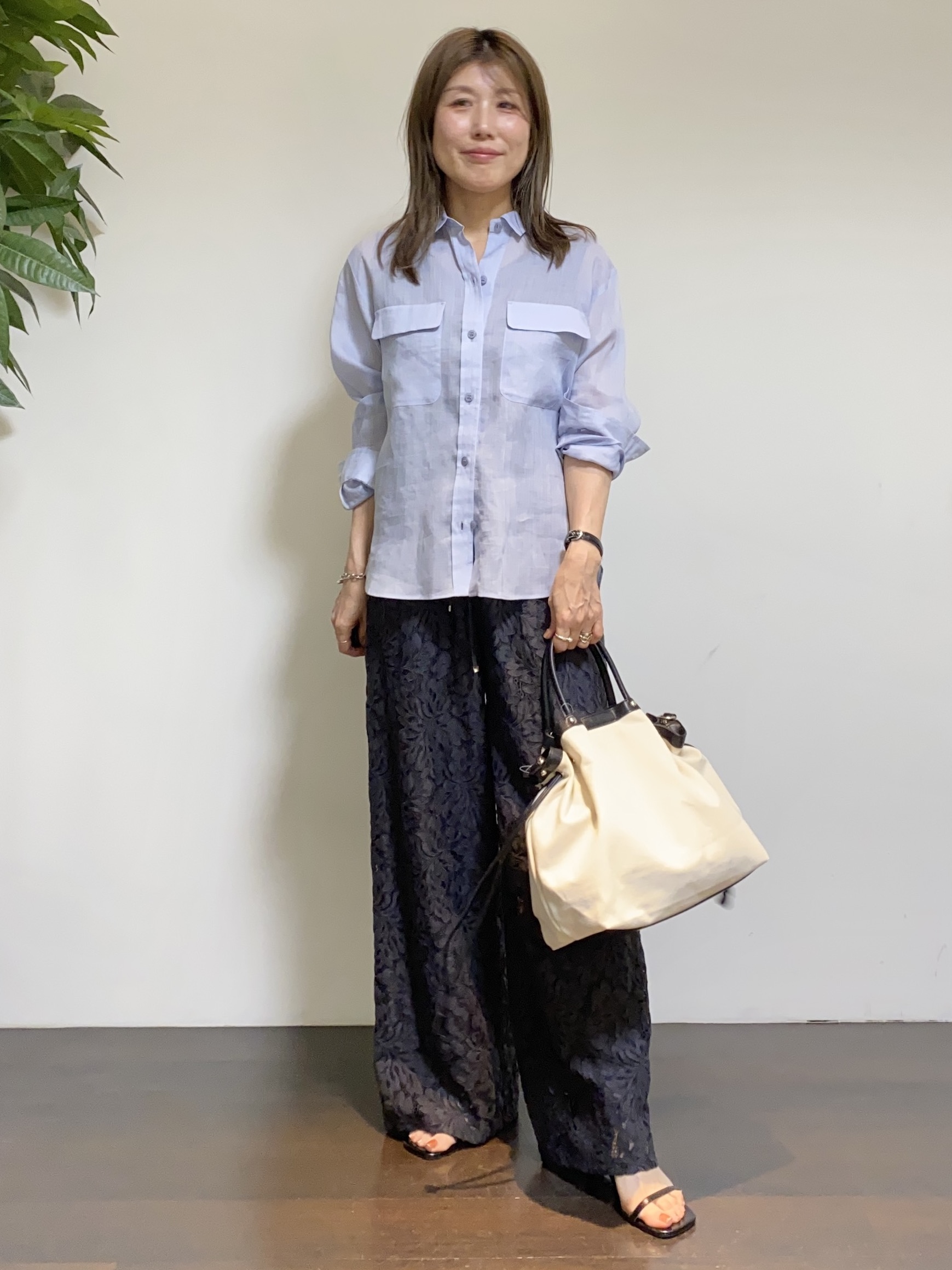 tomoさんの「UNTITLED｜【接触冷感】ドライタッチシャツ」を使ったコーディネート