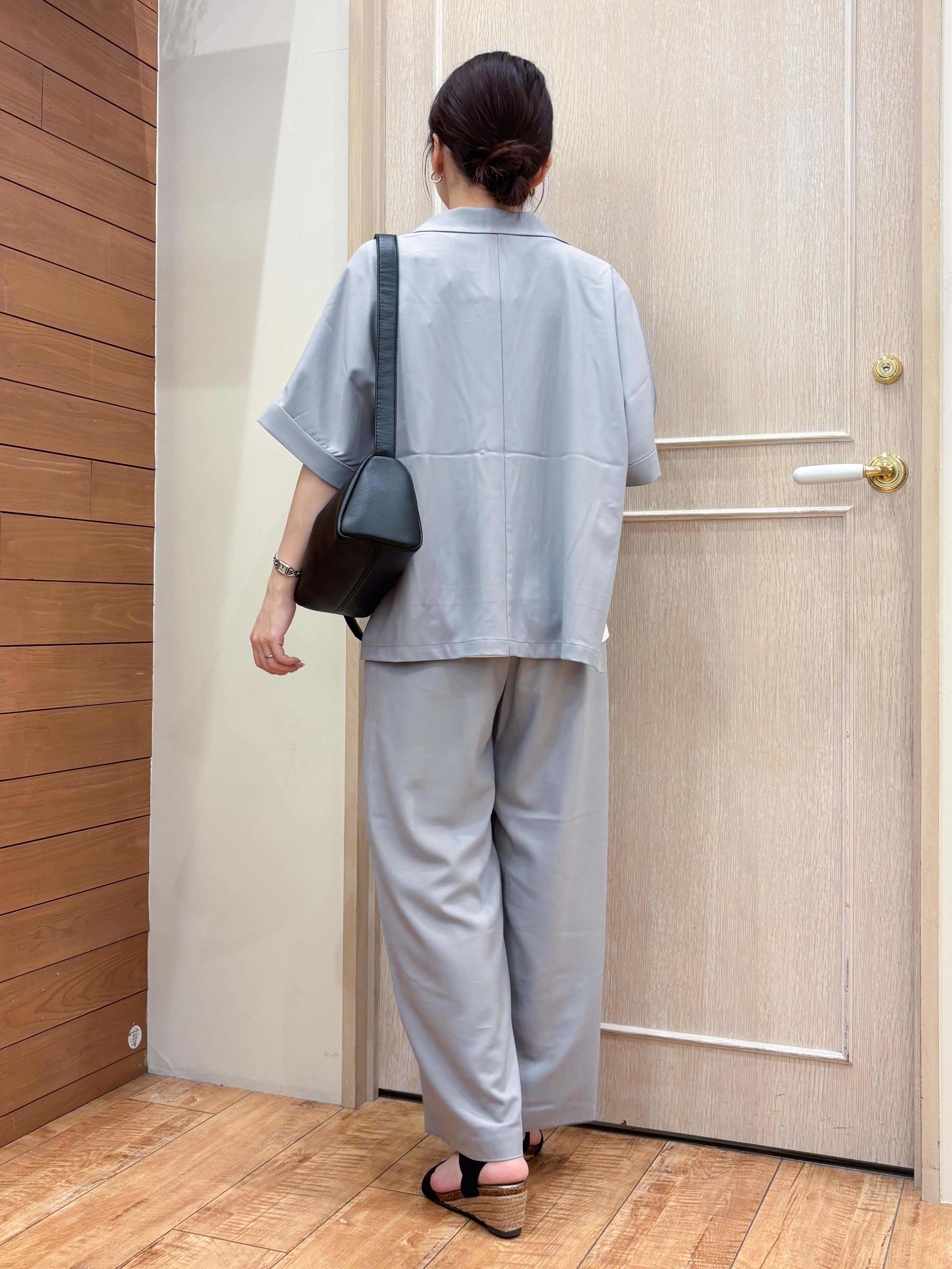 なみさんの「SHOO･LA･RUE｜【セットアップ可/洗濯後しわになりにくい/S-LL】半袖とろみテーラードジャケット」を使ったコーディネート