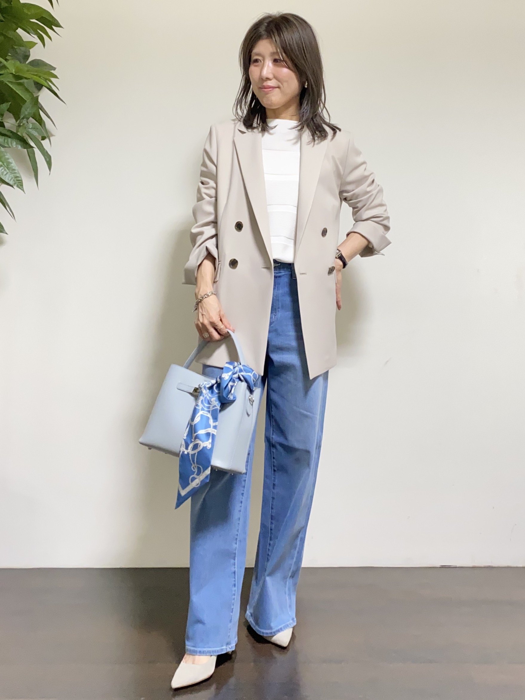 tomoさんの「UNTITLED｜【新色追加/セットアップ可】エアリー ダブルブレストジャケット」を使ったコーディネート