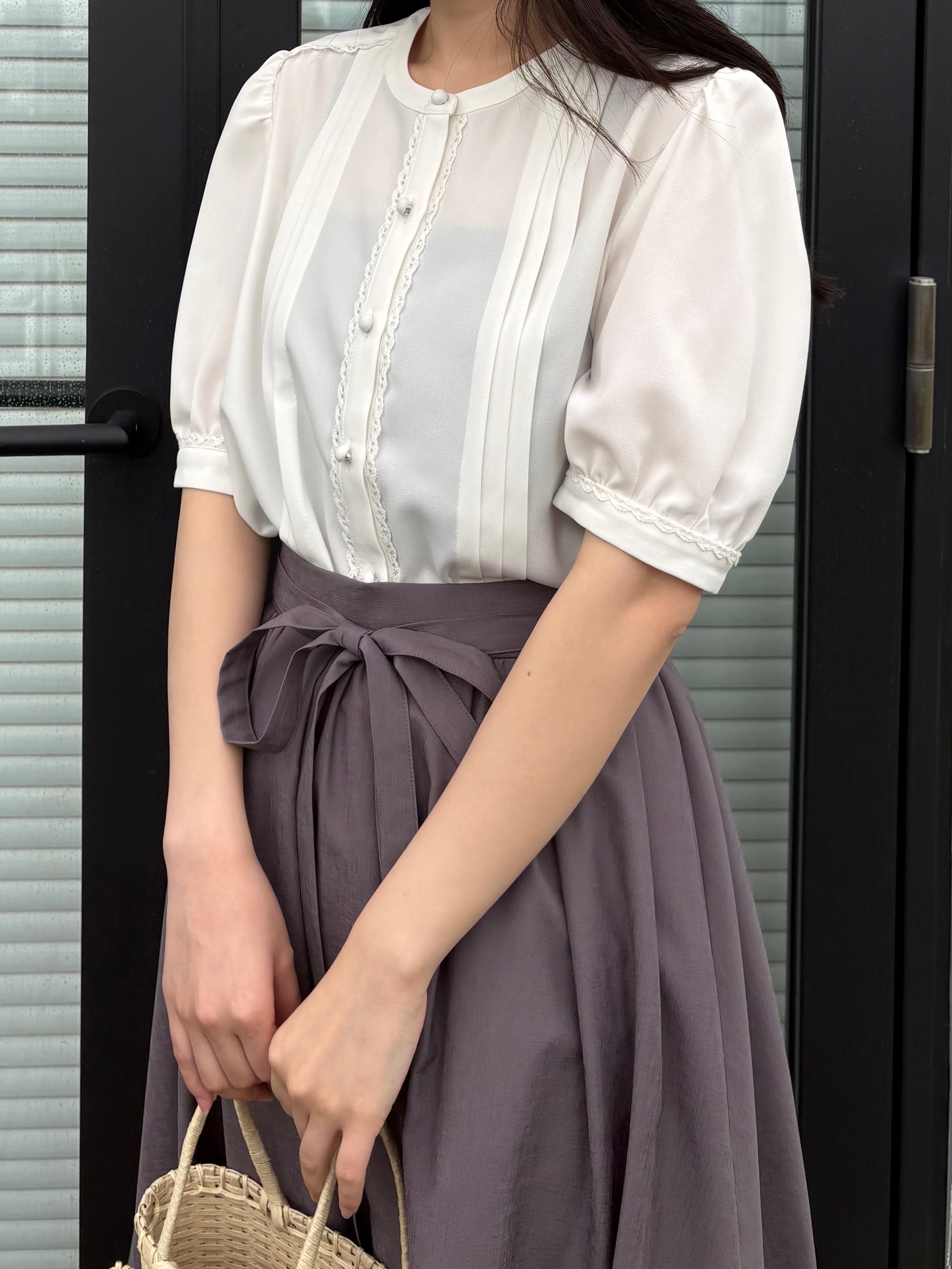 AOIさんの「Couture brooch｜【洗える】ピンタック ブラウス」を使ったコーディネート