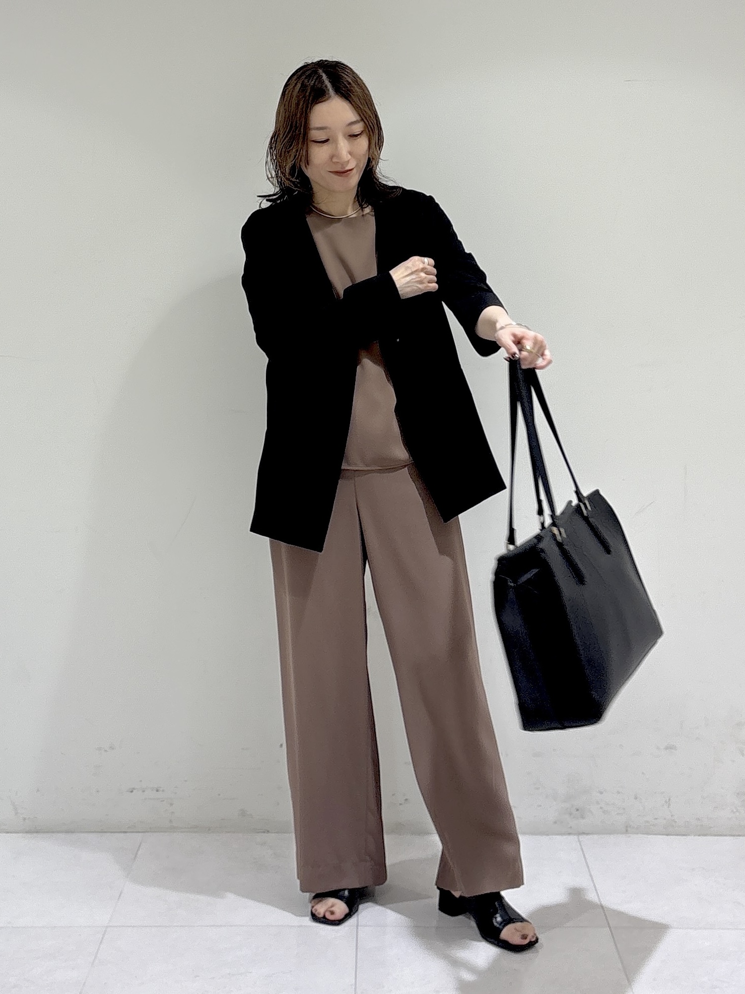kotakiさんの「INDIVI｜【接触冷感／透湿／着る日傘】ノーカラージャケット」を使ったコーディネート