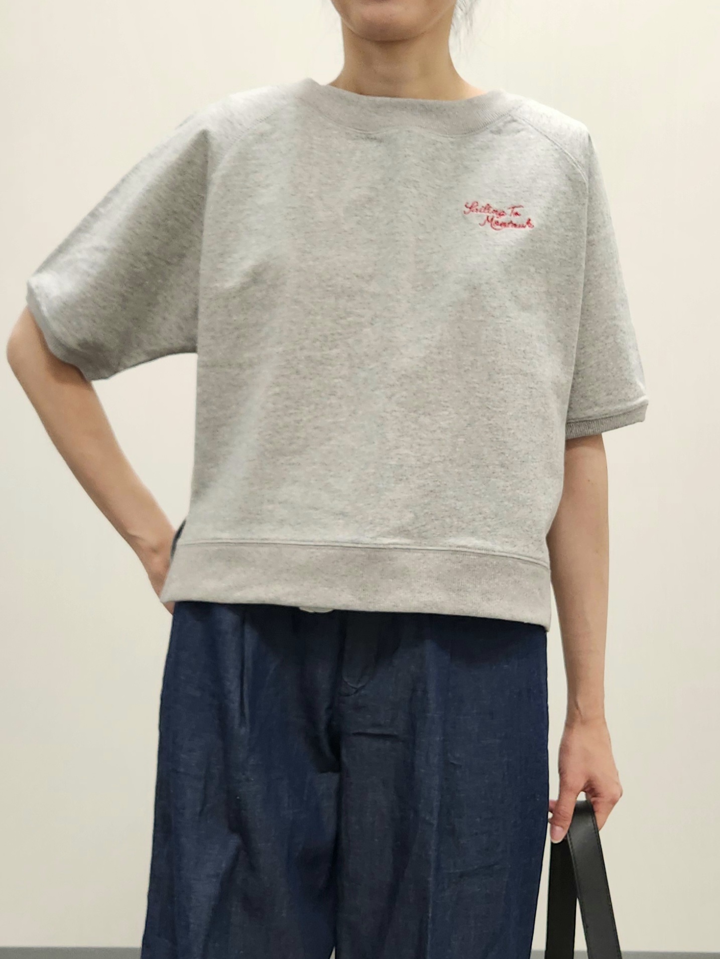 naraさんの「Dessin｜【洗える】ミニ裏毛刺繍ロゴプルオーバー」を使ったコーディネート
