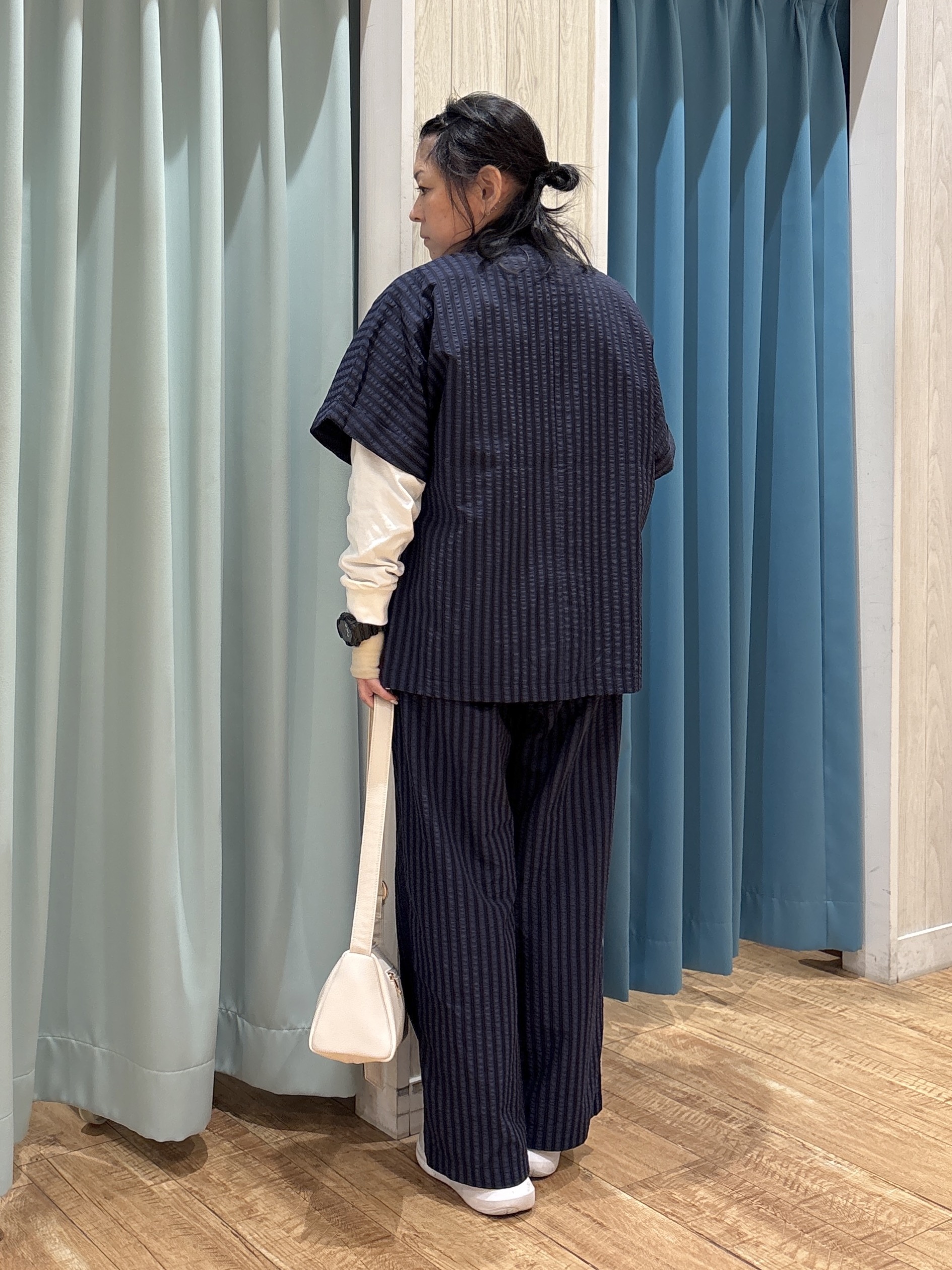 わかさんの「SHOO･LA･RUE｜【S-LL/吸水速乾/セットアップ可】羽織るだけで主役になる サッカーストライプシャツジャケット」を使ったコーディネート