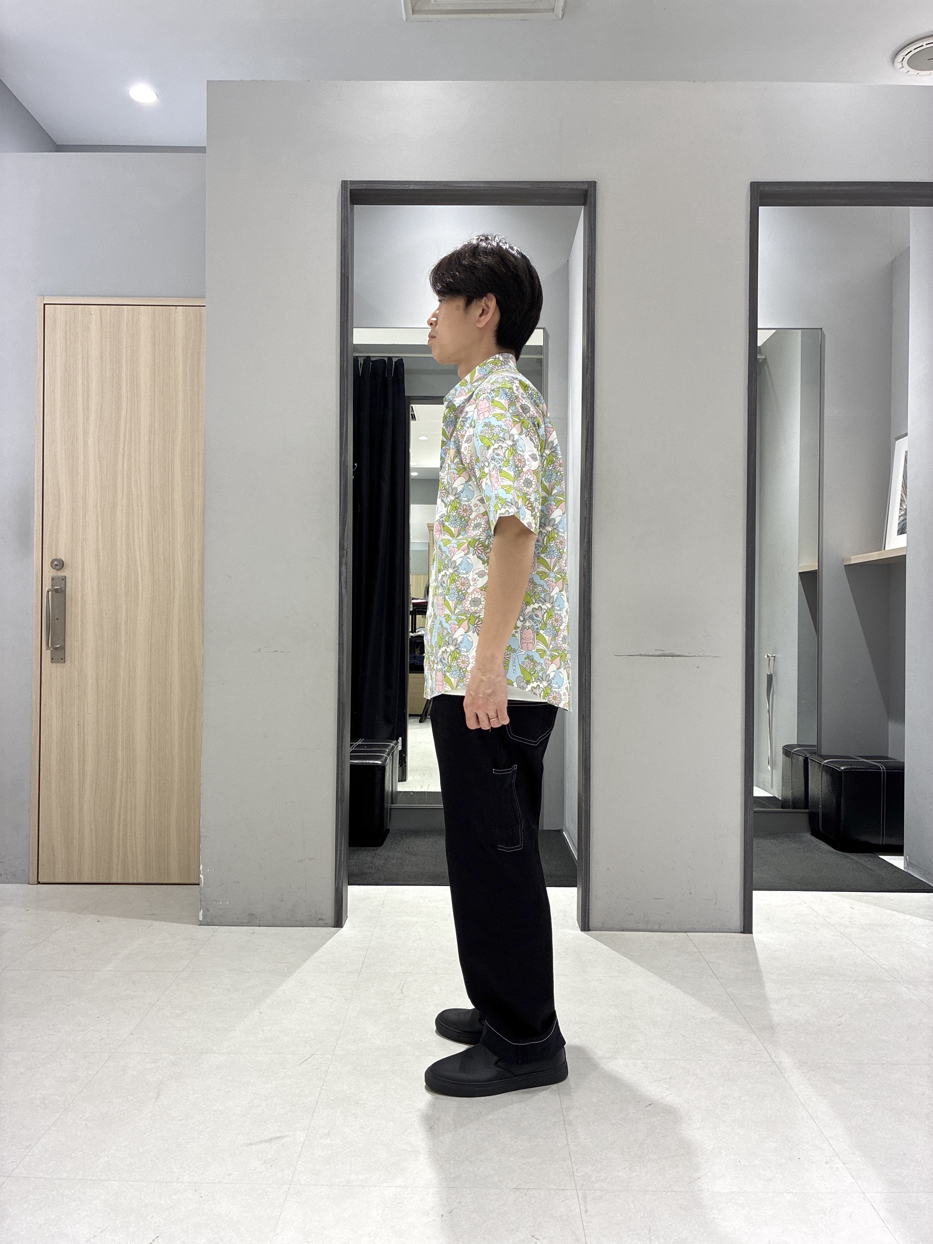 わいずみさんの「TAKEO KIKUCHI｜【BOWLER HAT LABEL】ビリケンさんプリント 半袖シャツ」を使ったコーディネート