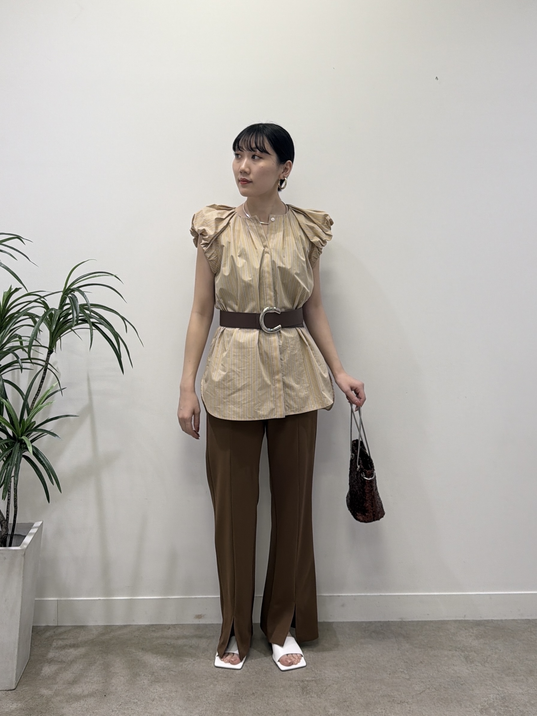 rinaさんの「INDIVI｜タイプライターパフショルシャツ」を使ったコーディネート
