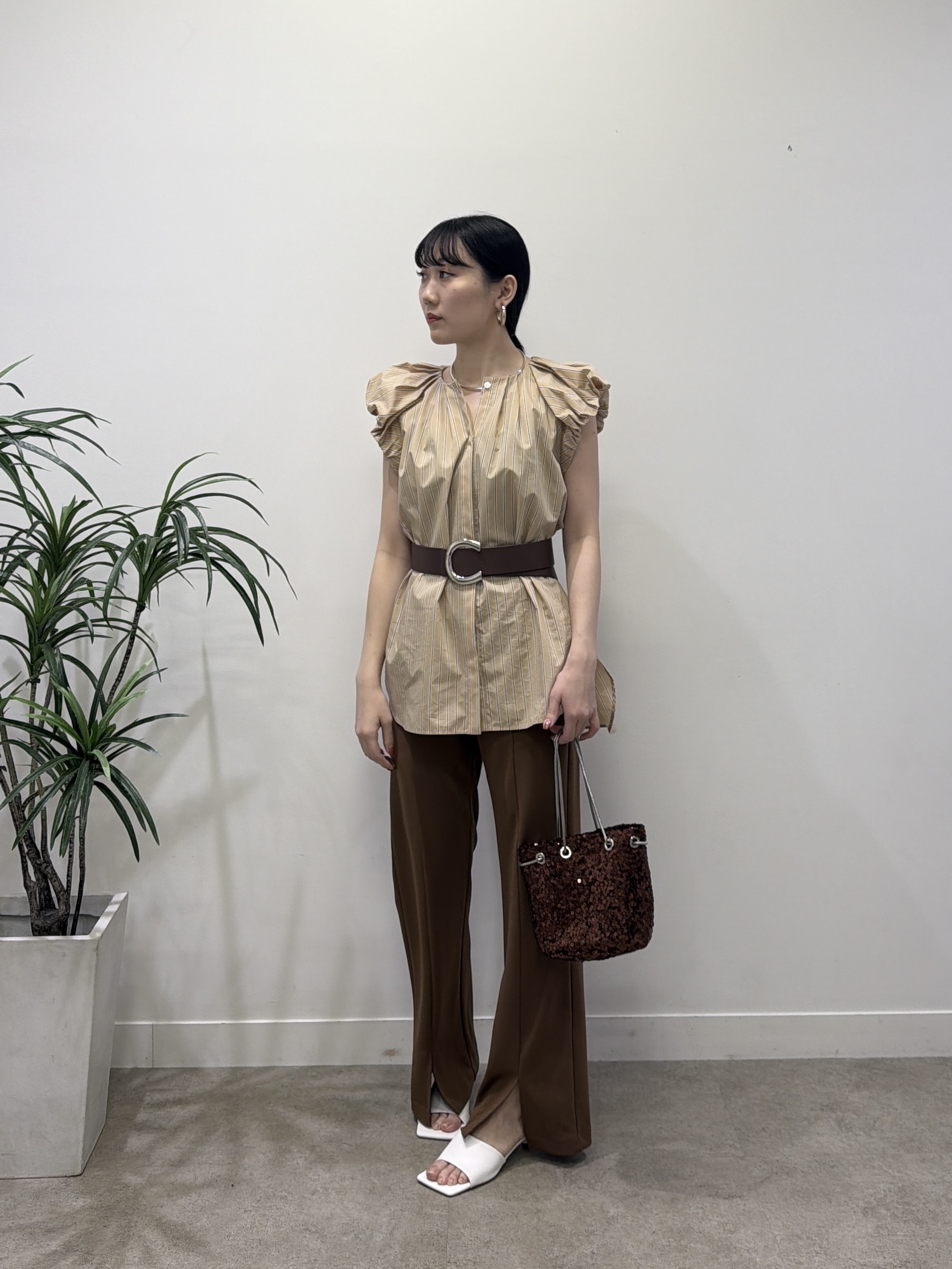 rinaさんの「INDIVI｜タイプライターパフショルシャツ」を使ったコーディネート