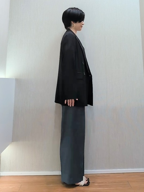 ミズタさんの「UNTITLED｜◆【セットアップ可/接触冷感/通気性】ドライシアーダブルジャケット」を使ったコーディネート