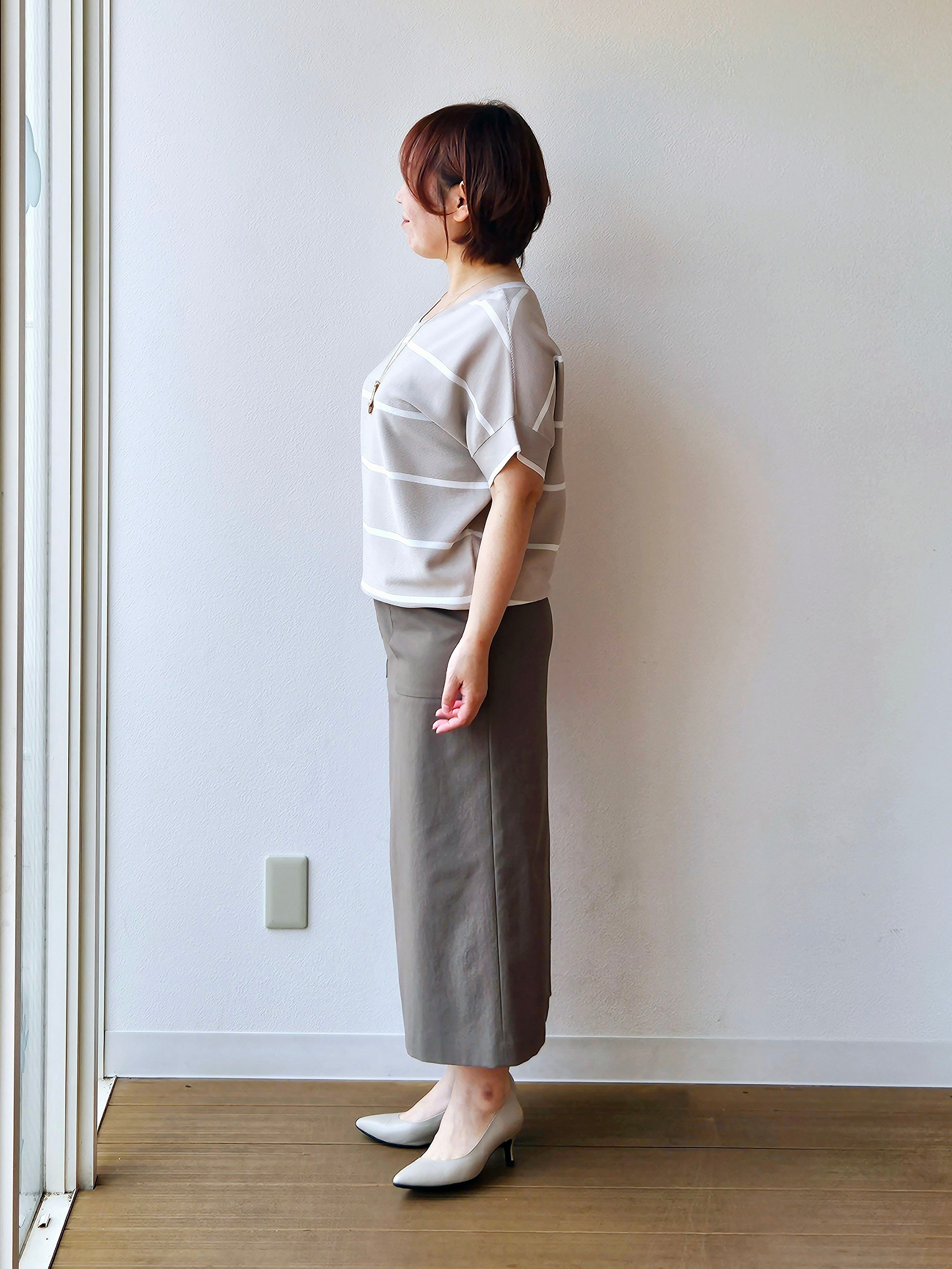 やじまさんの「UNTITLED｜【11色展開/体型カバー】前後2WAYフレンチスリーブニット」を使ったコーディネート