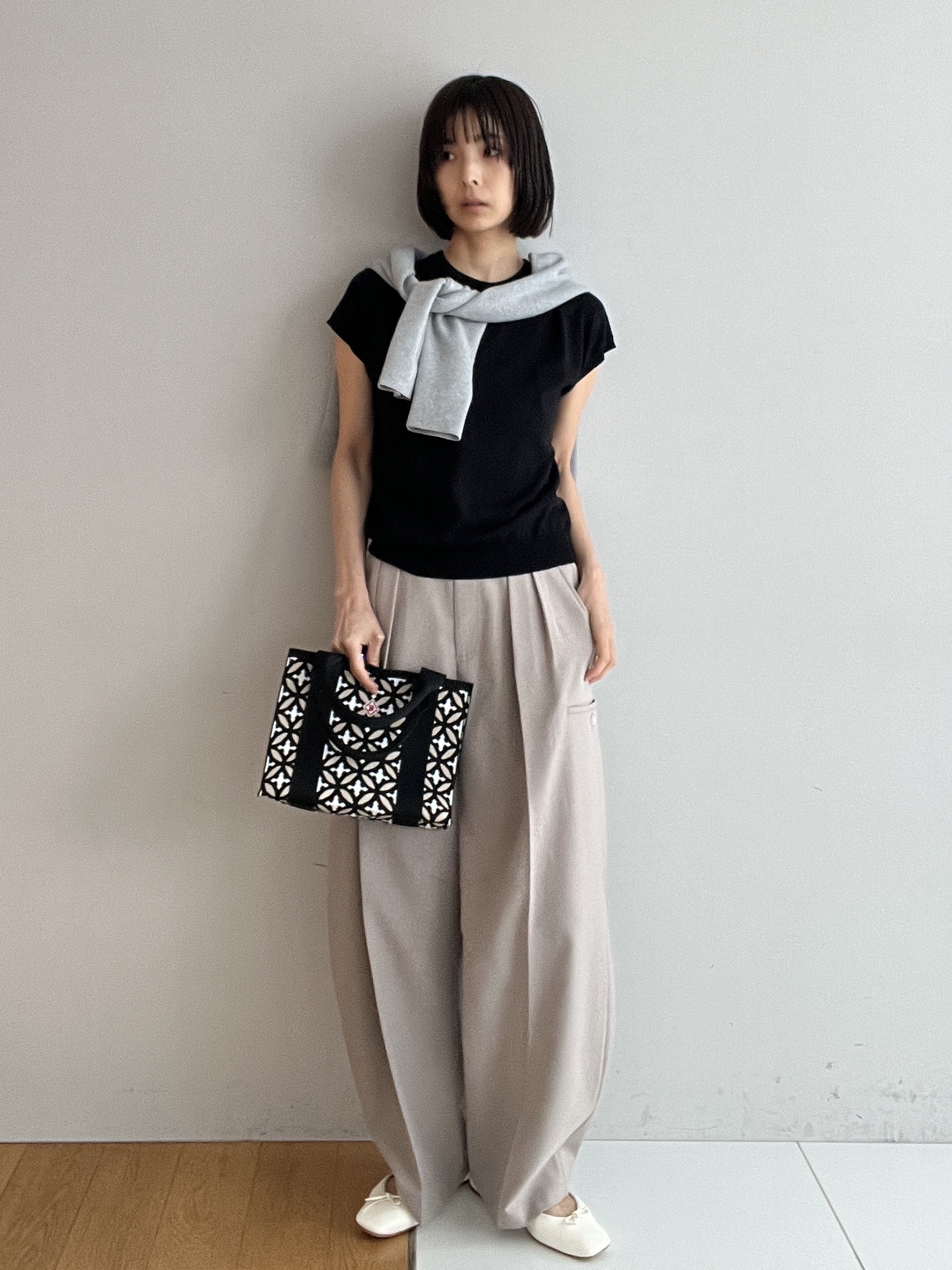 misaさんの「DRESSTERIOR｜【接触冷感/ウォッシャブル/otonaMUSE5月号掲載】カービーカーゴパンツ」を使ったコーディネート