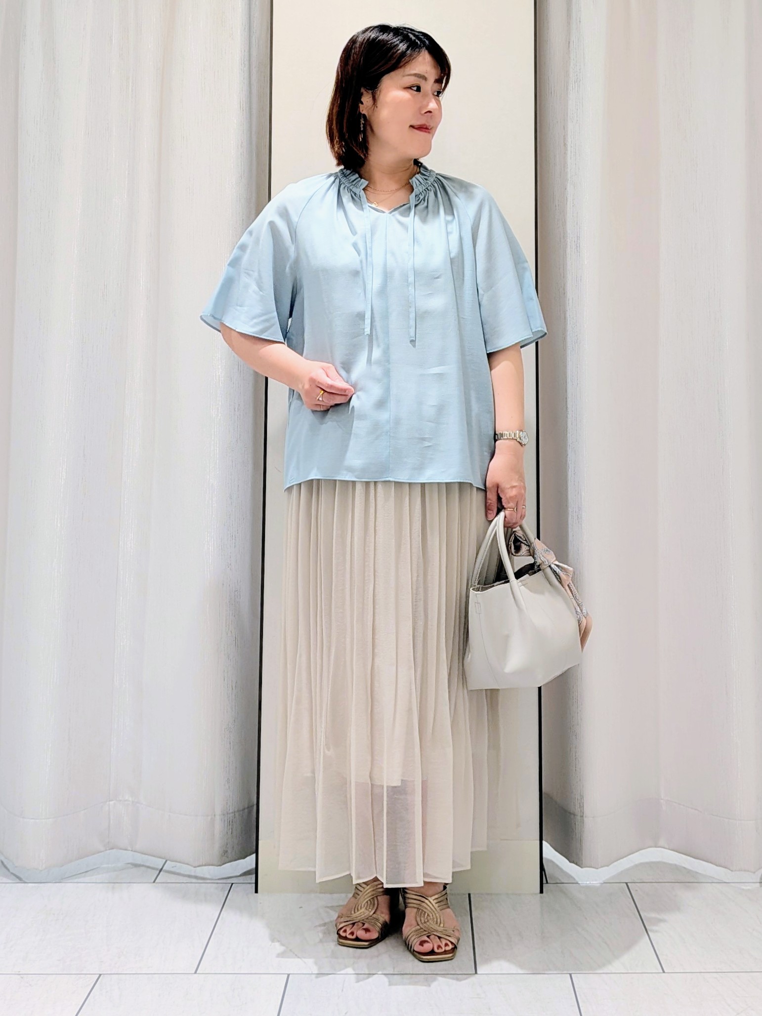 Onumaさんの「UNTITLED｜【シアー/首元フリル】シルキーシフォンブラウス」を使ったコーディネート