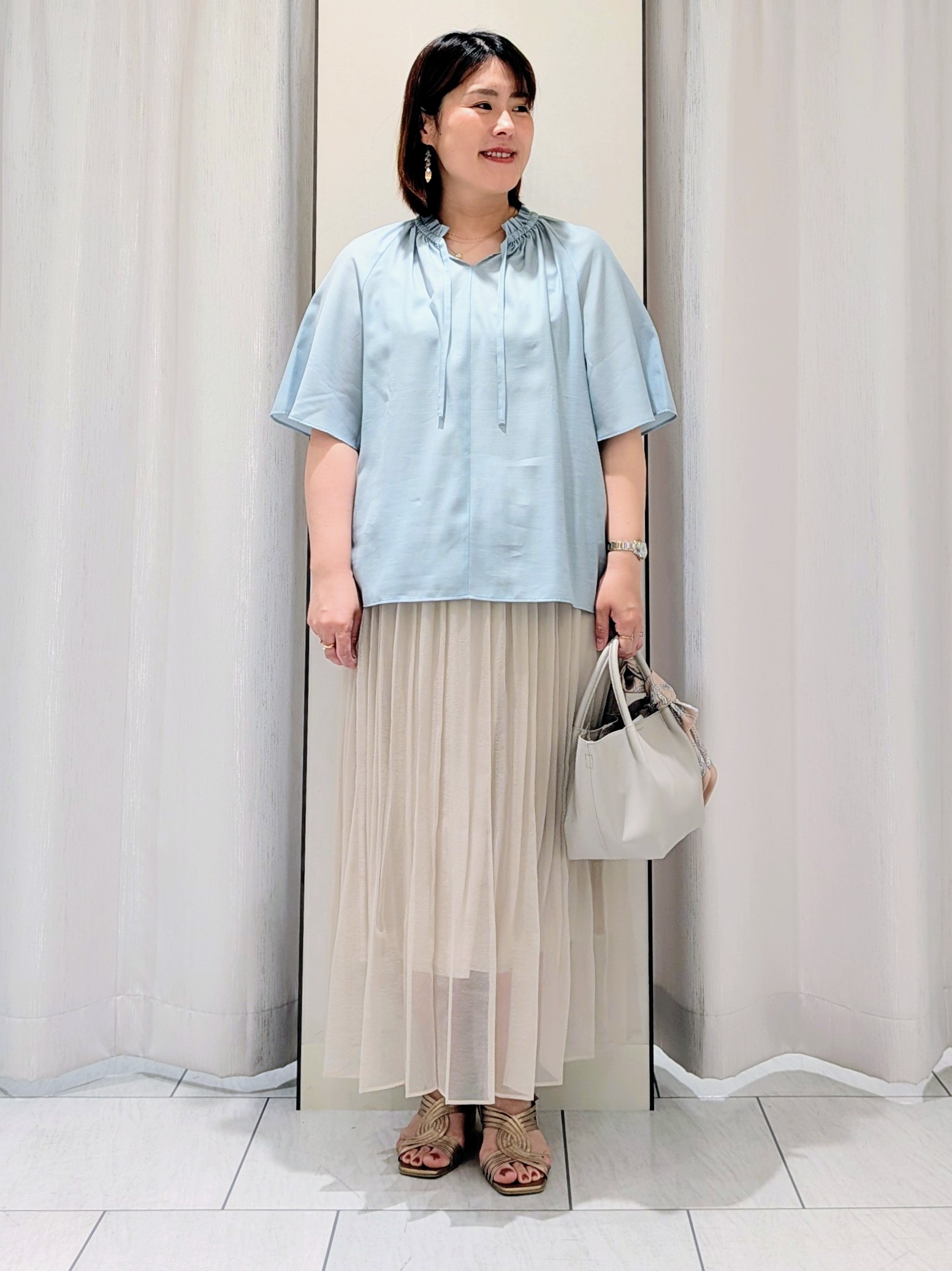 Onumaさんの「UNTITLED｜【シアー/首元フリル】シルキーシフォンブラウス」を使ったコーディネート