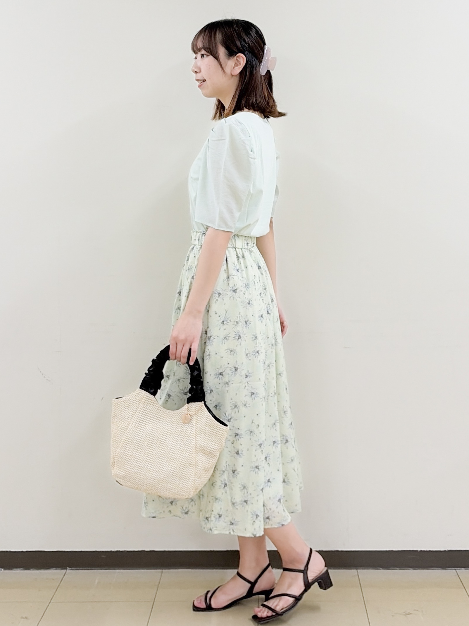 yurinaさんの「index｜【UVケア／接触冷感】シアータックスリーブドッキングTシャツ《洗濯機OK》」を使ったコーディネート