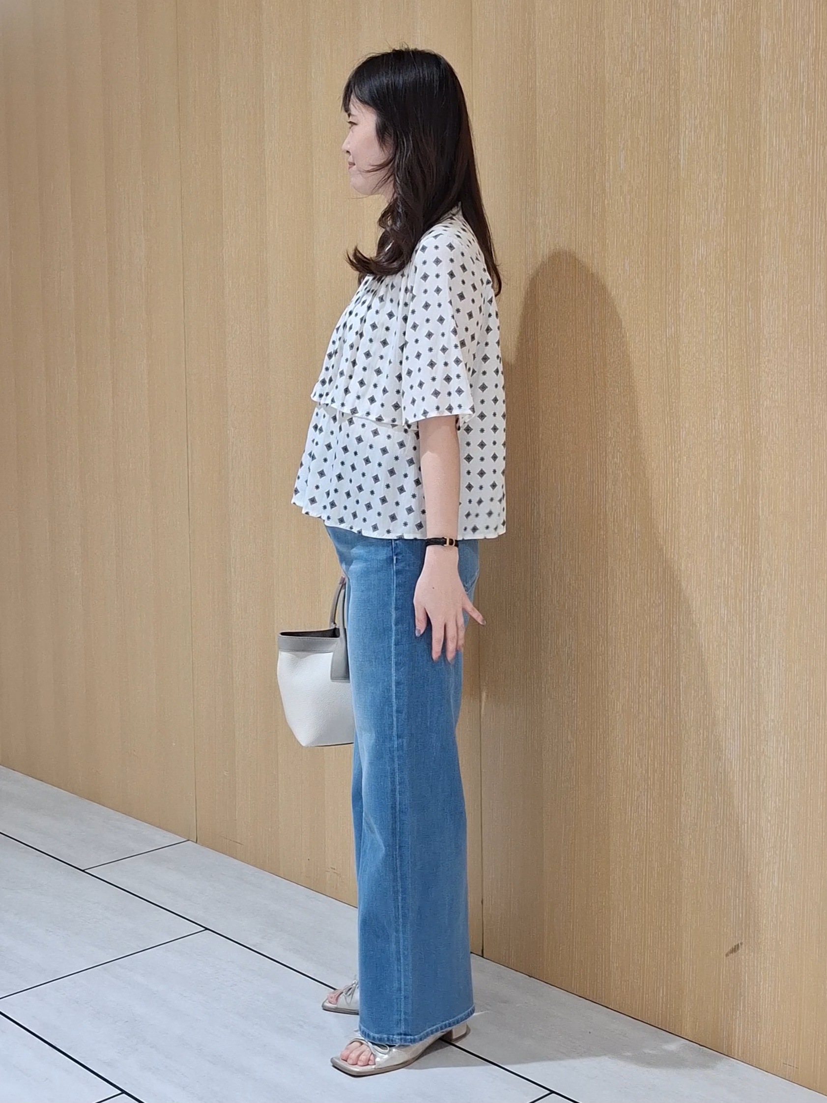 YuKaRiさんの「UNTITLED｜【洗える/きれいめ柄】コモンプリントブラウス」を使ったコーディネート