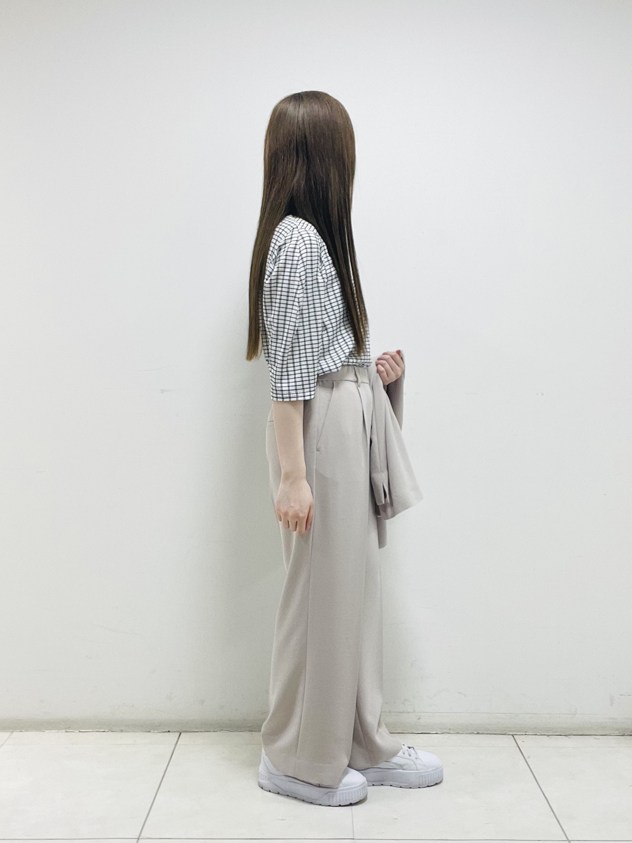mさんの「INDIVI｜【洗える／UVケア／SETUP可】着る日傘ワイドパンツ」を使ったコーディネート