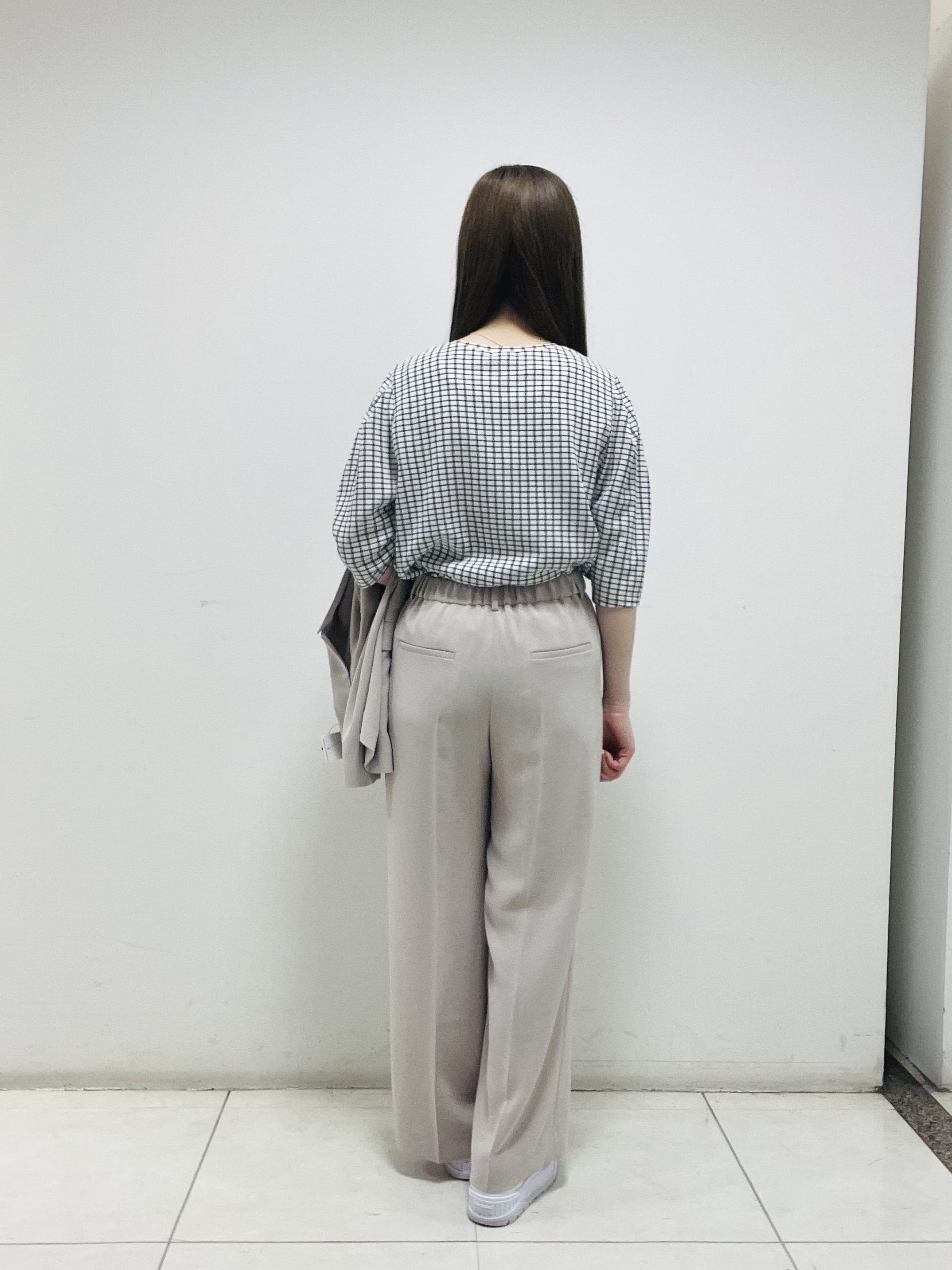 mさんの「INDIVI｜【洗える／UVケア／SETUP可】着る日傘ワイドパンツ」を使ったコーディネート