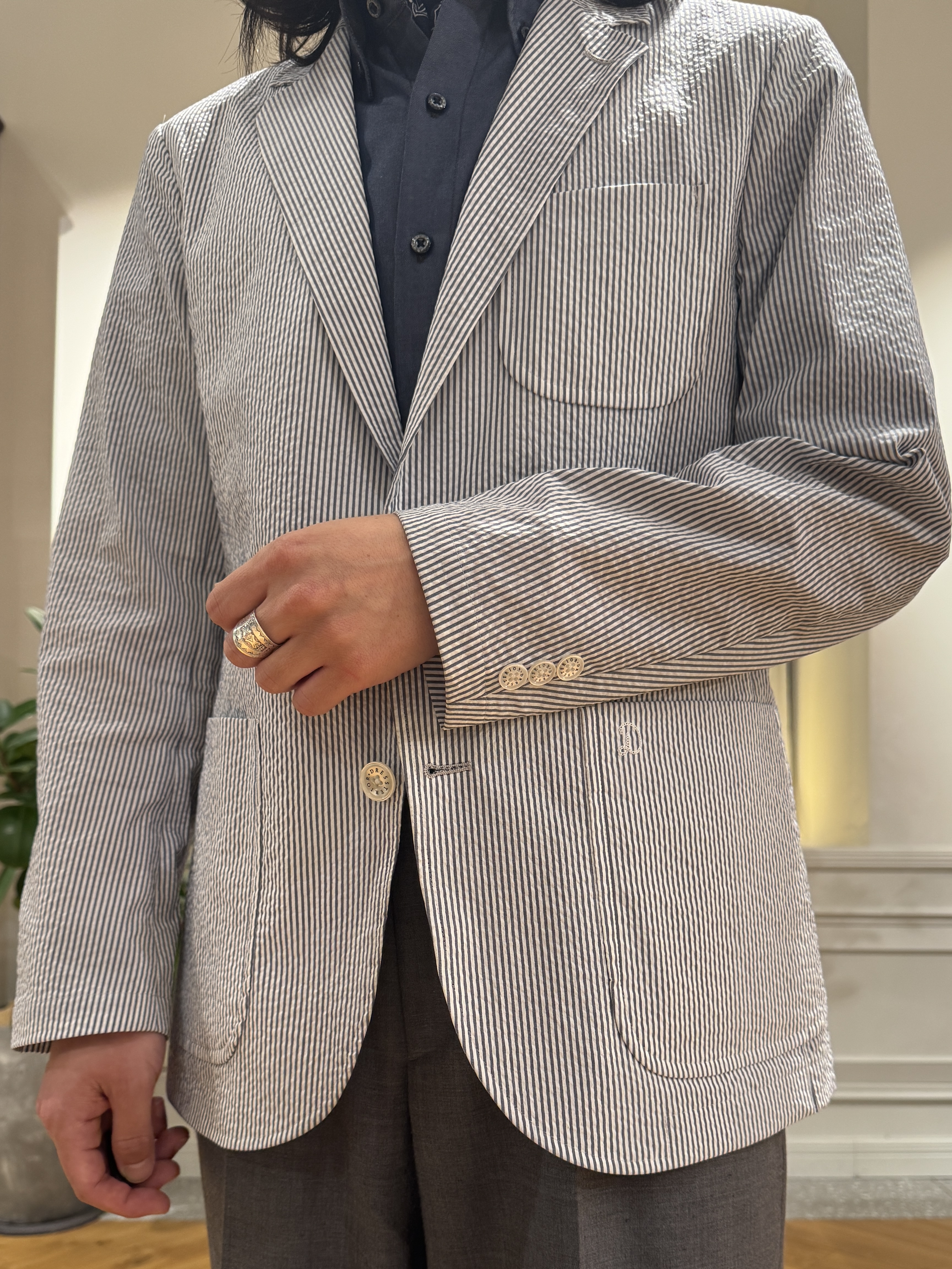 kawarataniさんの「DRESSTERIOR｜◆【吸湿速乾/セットアップ可/ウォッシャブル】COOLMAX シアサッカー サマージャケット」を使ったコーディネート