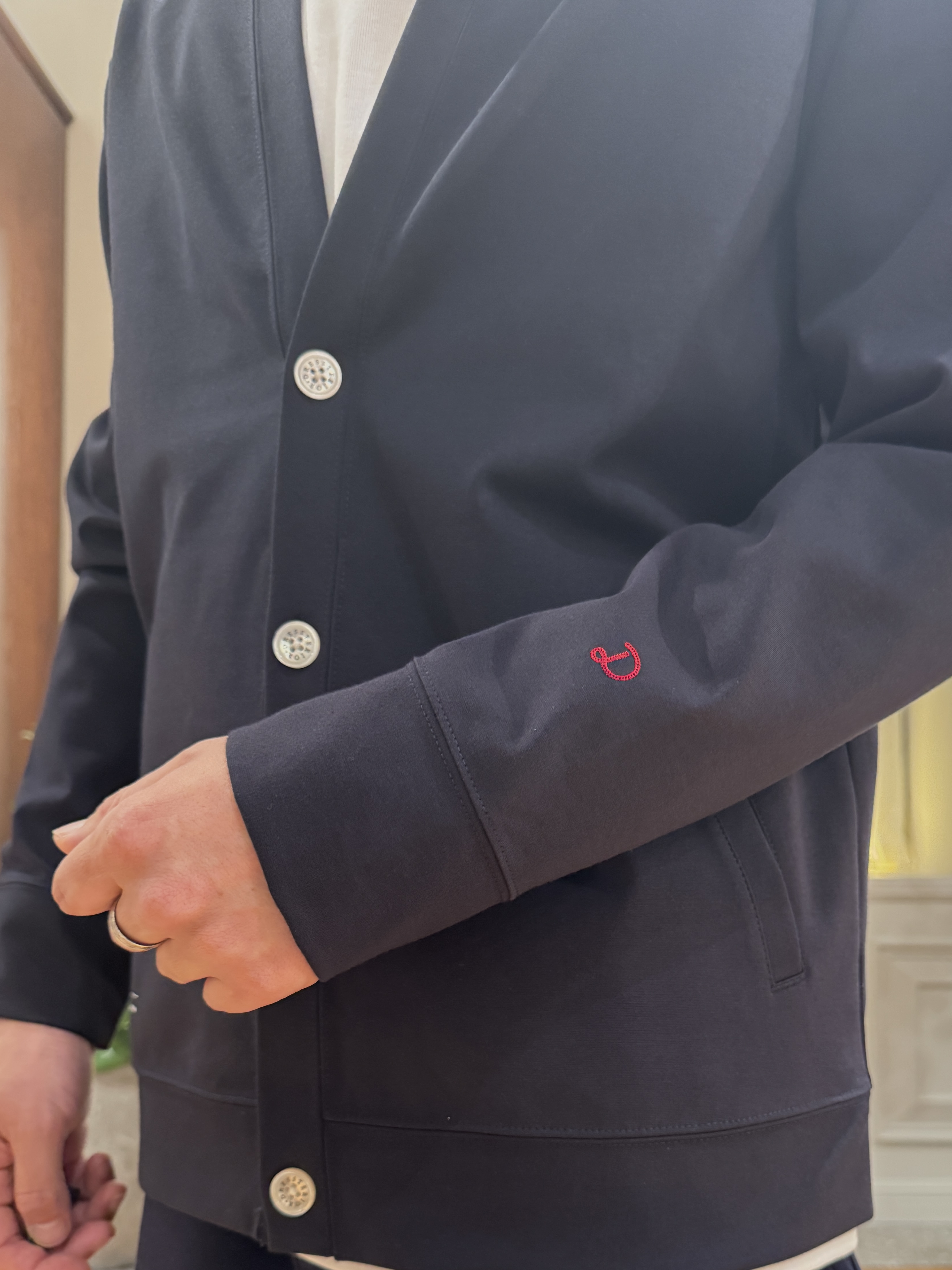 kawarataniさんの「DRESSTERIOR｜【接触冷感／セットアップ可】ドライタッチ ハイカウントカットソー カーディガン」を使ったコーディネート
