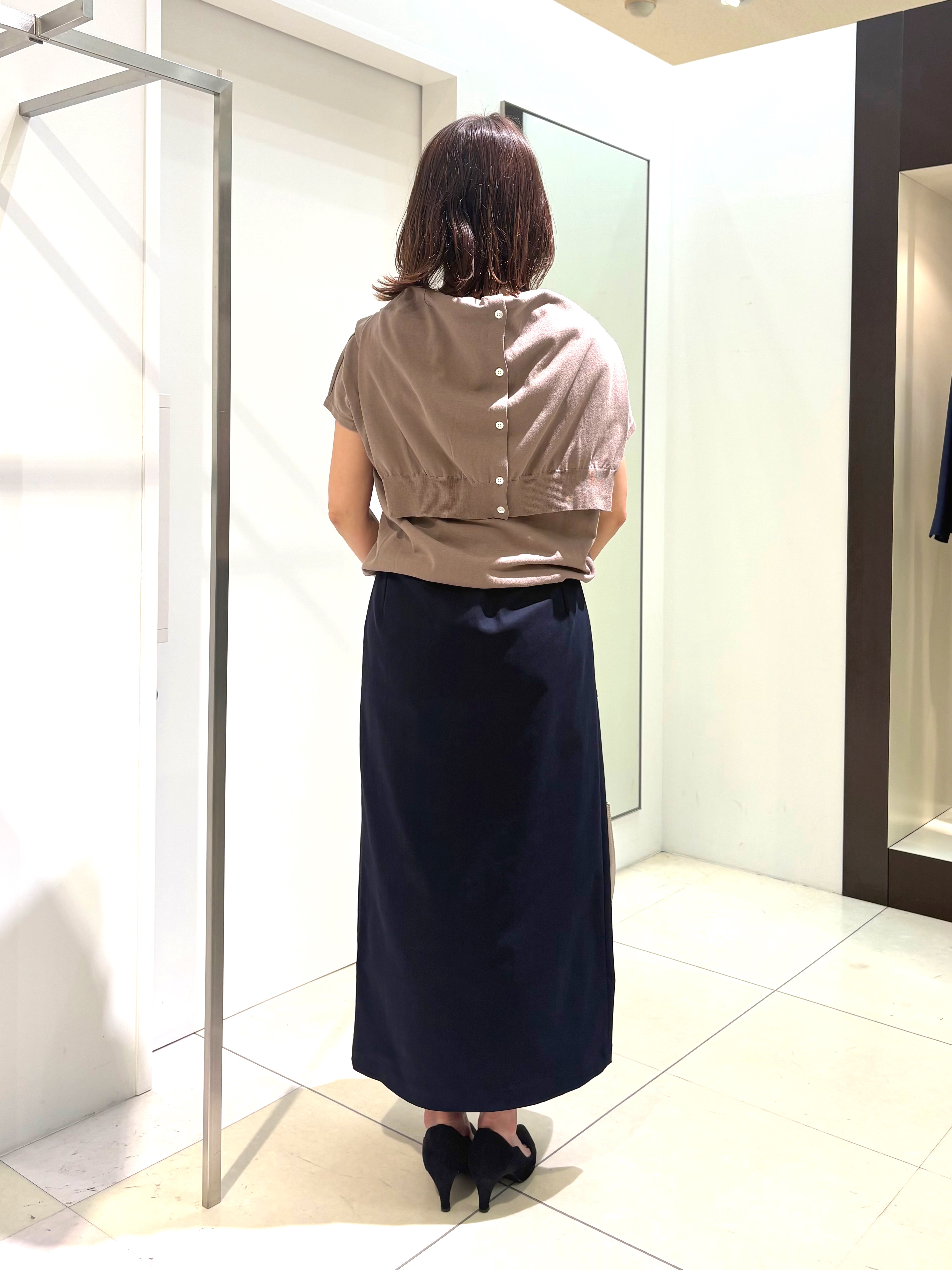 tomoさんの「UNTITLED｜◆【9色展開/アンサンブル可】コットンクルーネックカーディガン」を使ったコーディネート