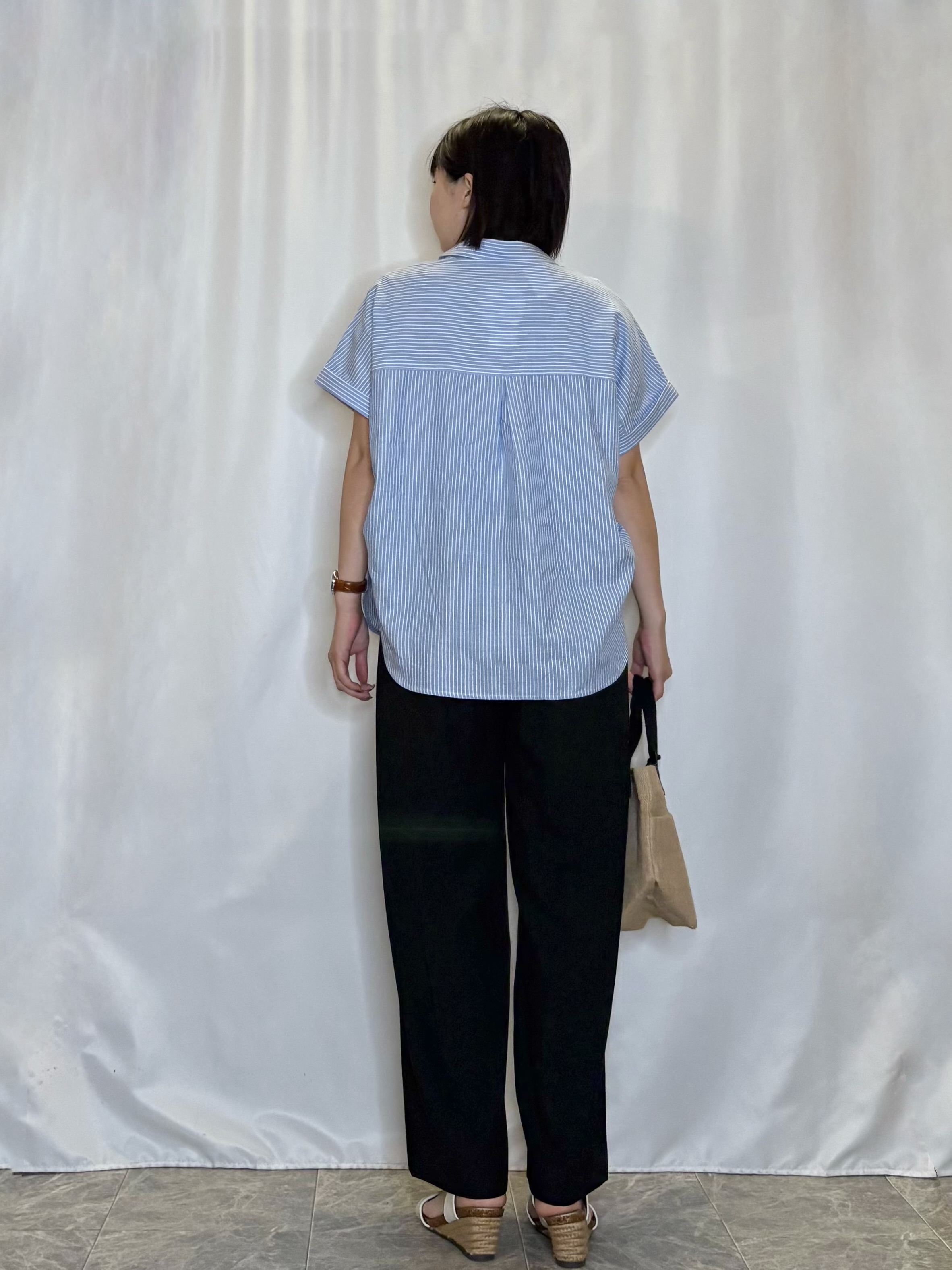 ネリさんの「SHOO･LA･RUE｜【UV/吸水速乾/抗菌防臭】インせず着られる フレンチリネンスキッパーシャツ」を使ったコーディネート