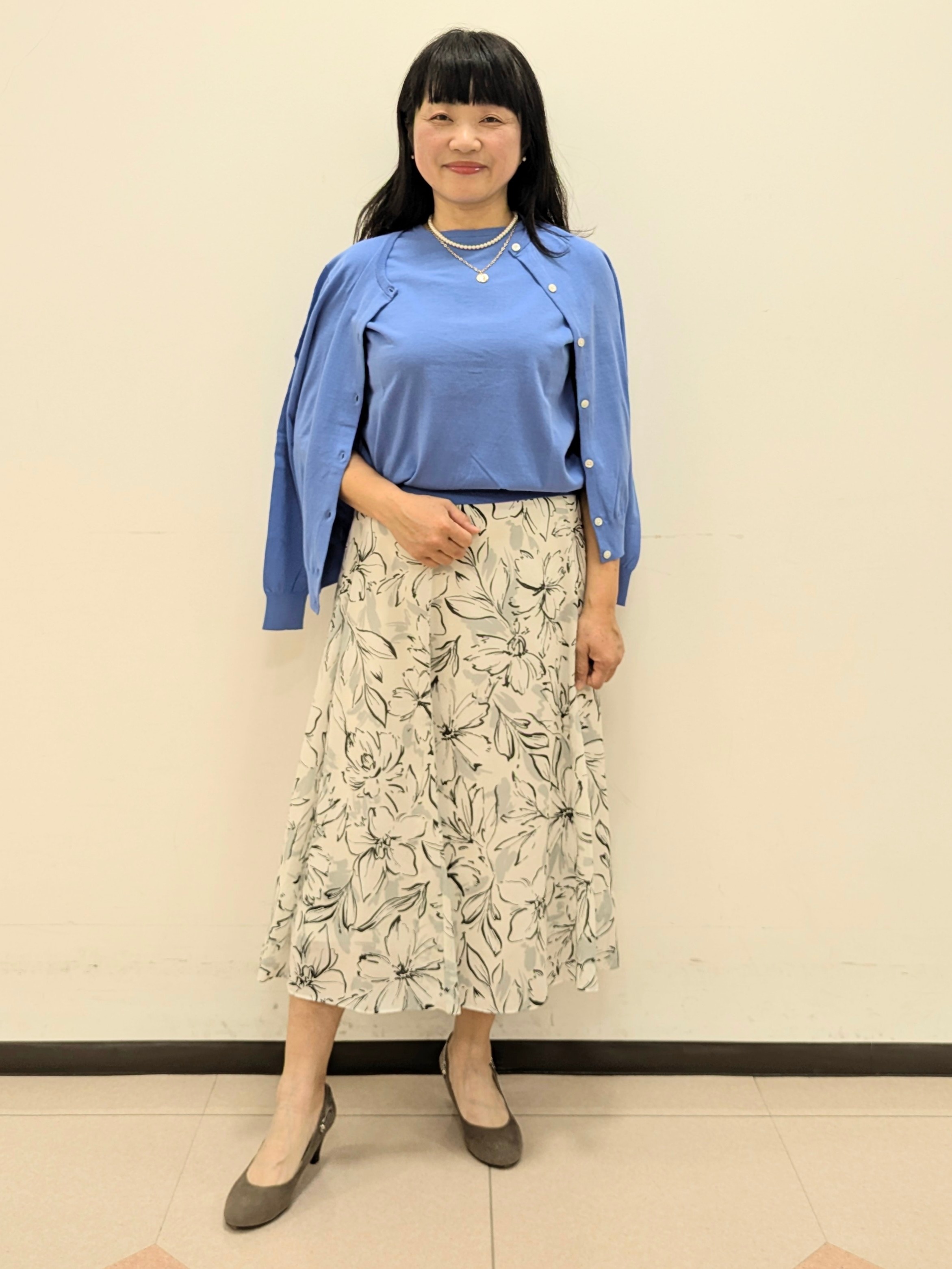 ともさんの「UNTITLED｜◆【9色展開/アンサンブル可】コットンクルーネックカーディガン」を使ったコーディネート