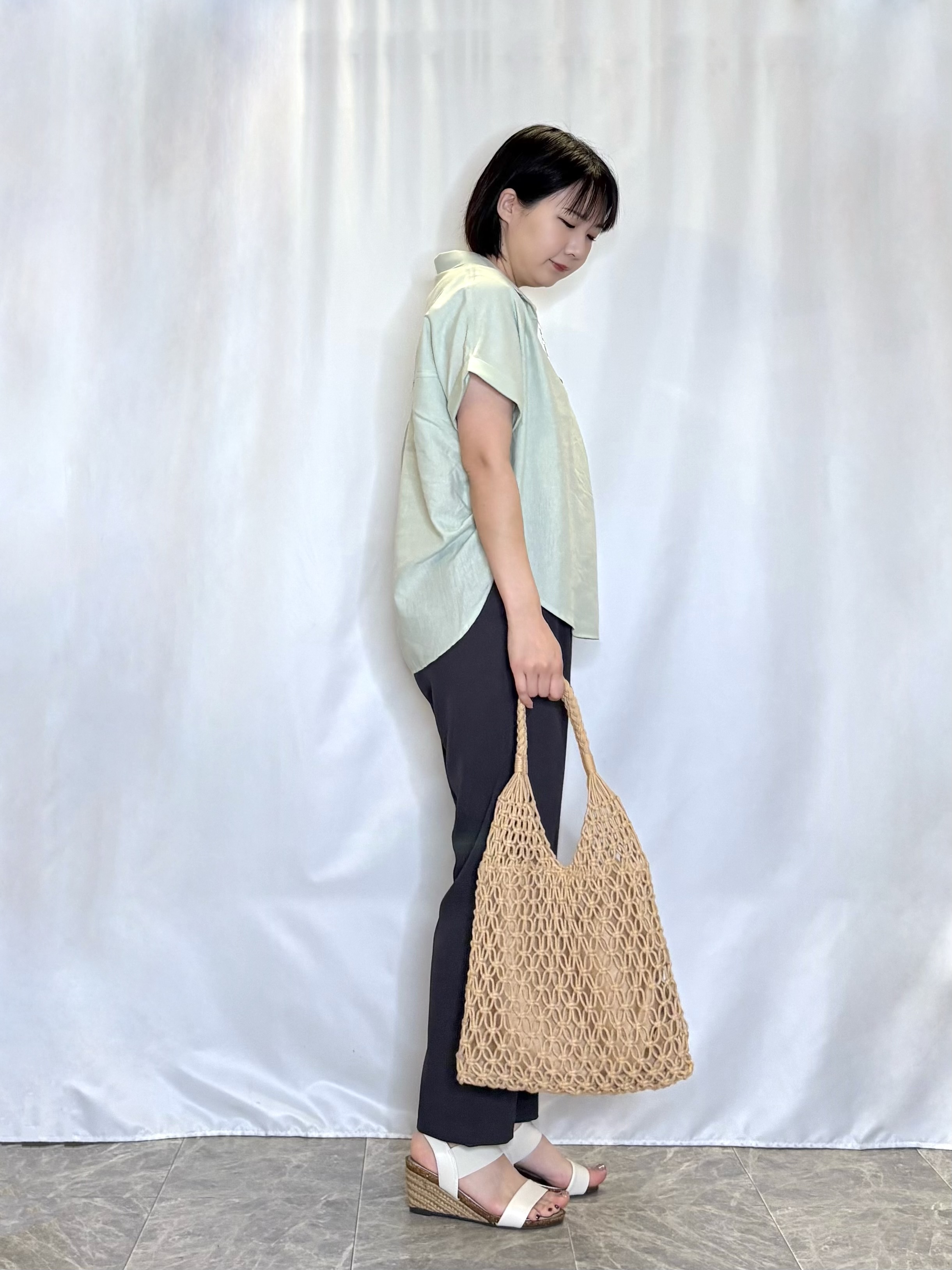 ネリさんの「SHOO･LA･RUE｜【UV/吸水速乾/抗菌防臭】インせず着られる フレンチリネンスキッパーシャツ」を使ったコーディネート