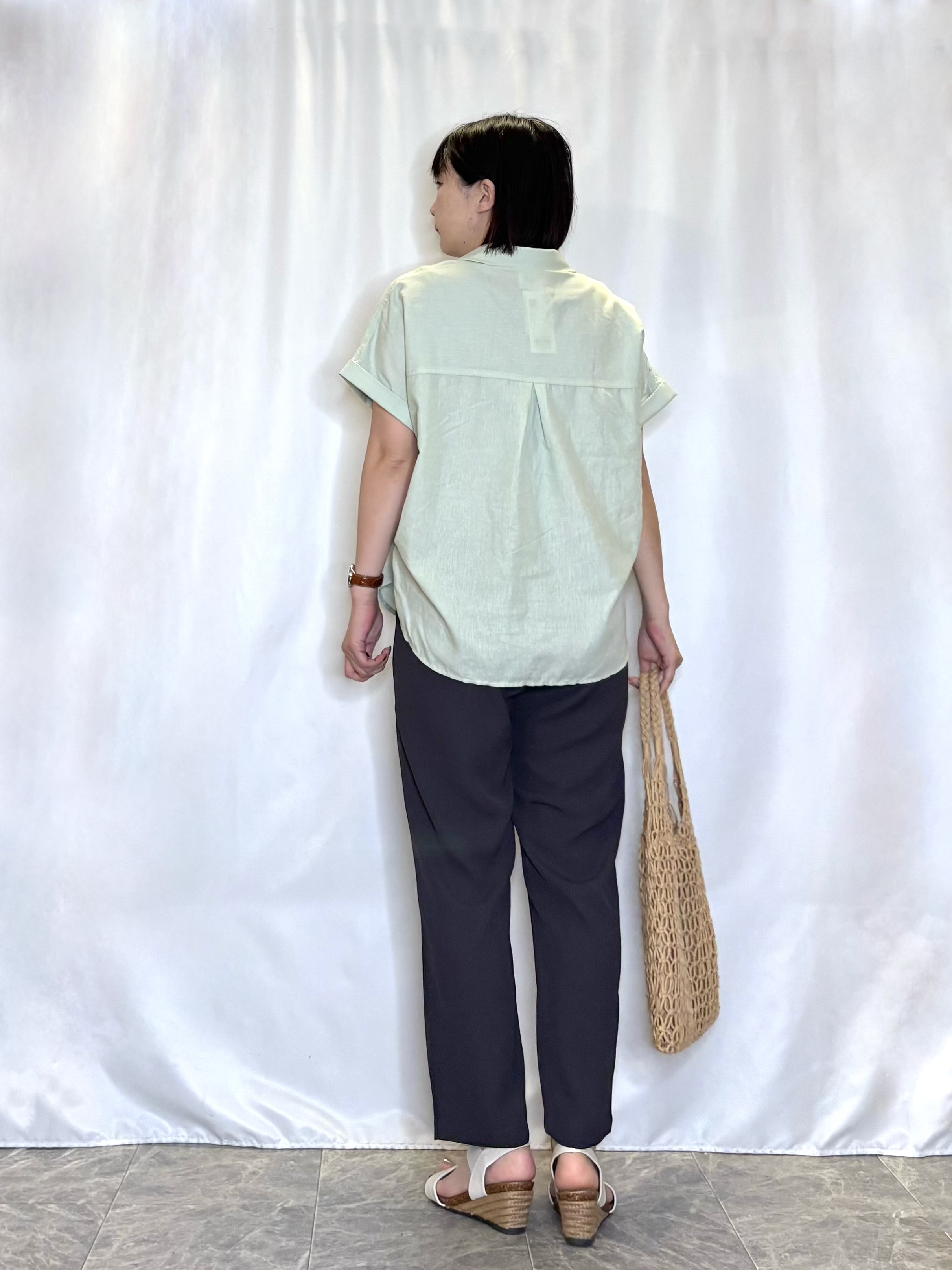 ネリさんの「SHOO･LA･RUE｜【UV/吸水速乾/抗菌防臭】インせず着られる フレンチリネンスキッパーシャツ」を使ったコーディネート