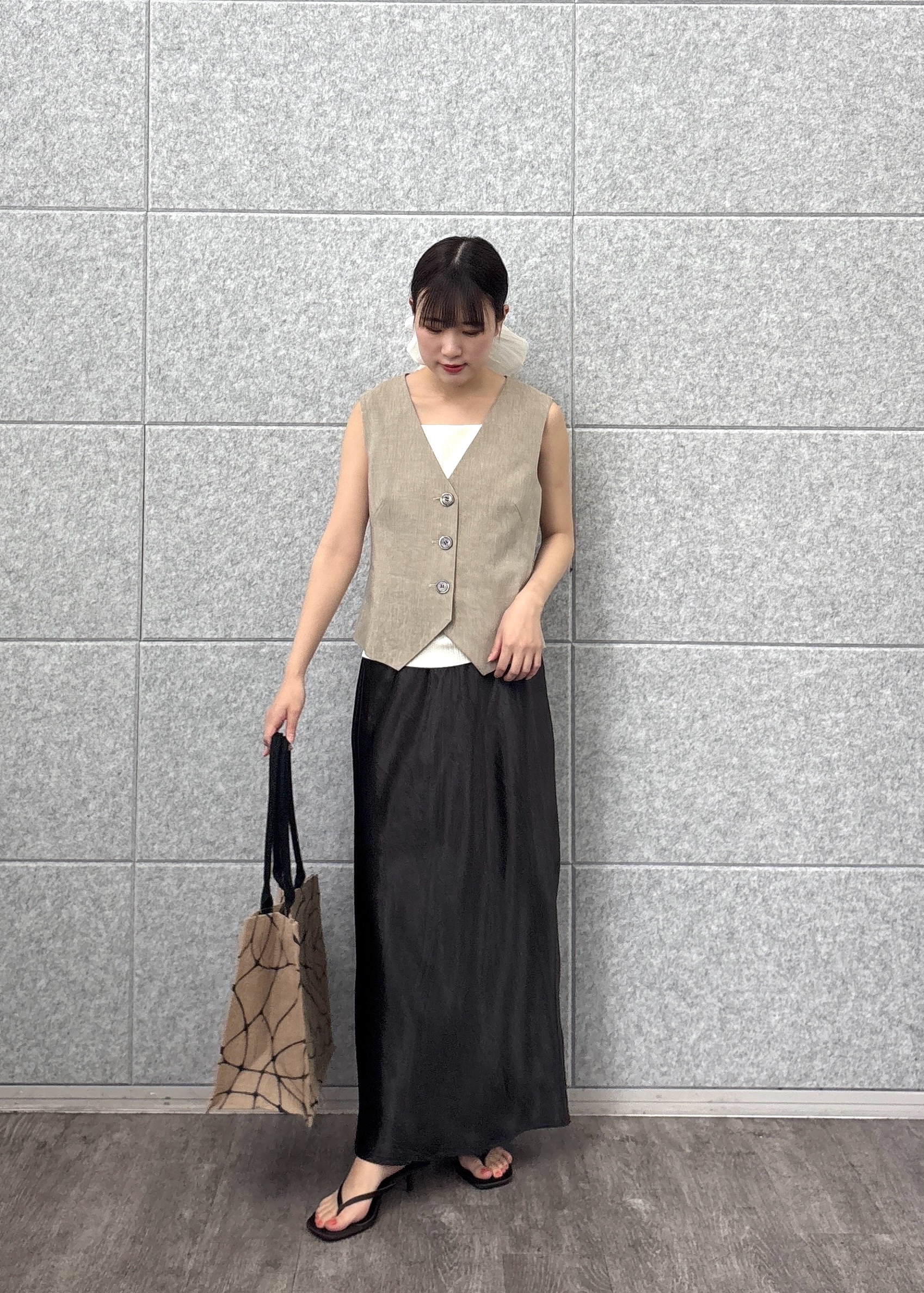 Renoさんの「INDIVI｜リネンショートジレ」を使ったコーディネート
