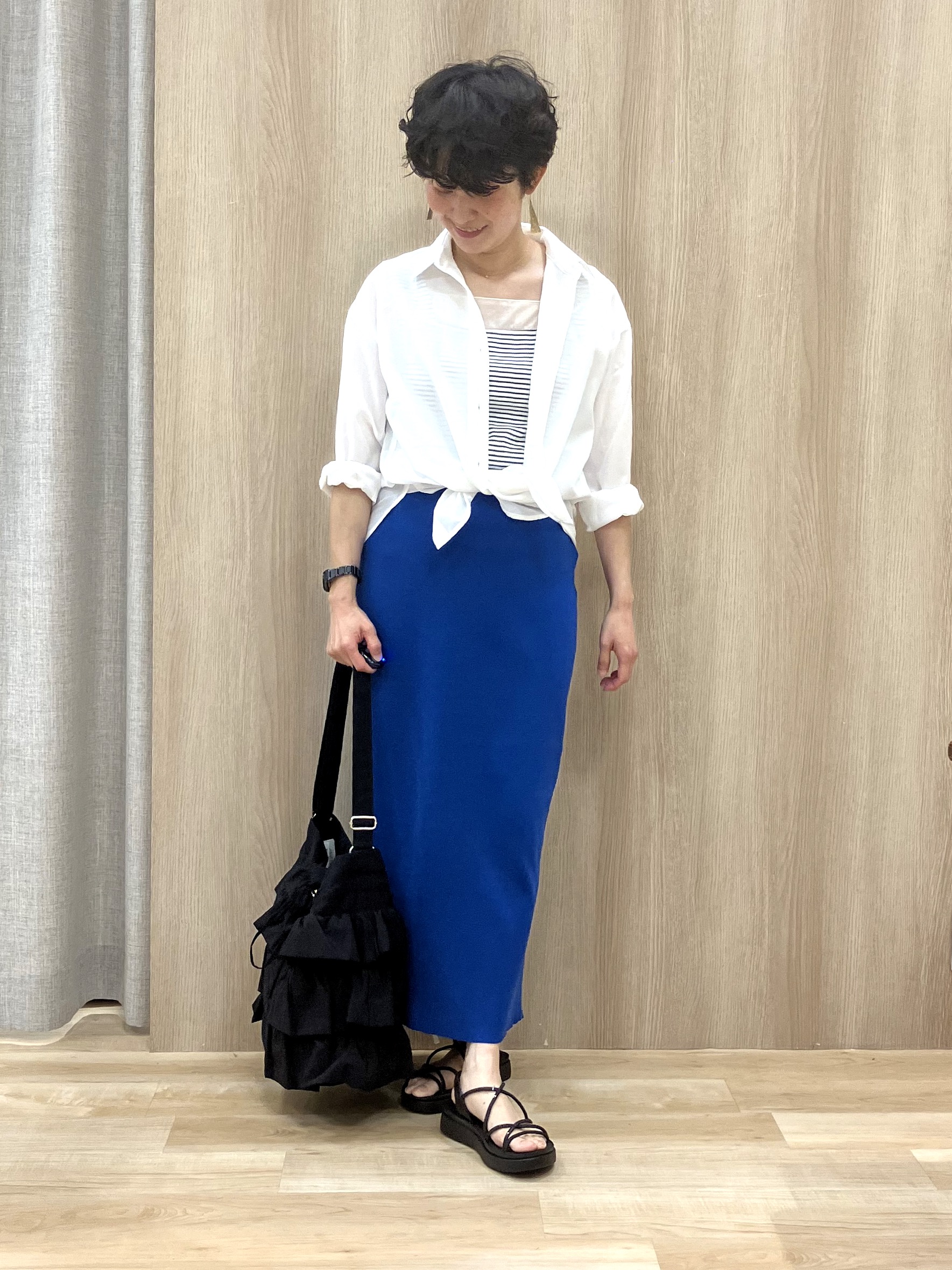 Keiさんの「grove｜【洗濯機OK】朝晩の気温差に◎軽やかシアーシャツ」を使ったコーディネート