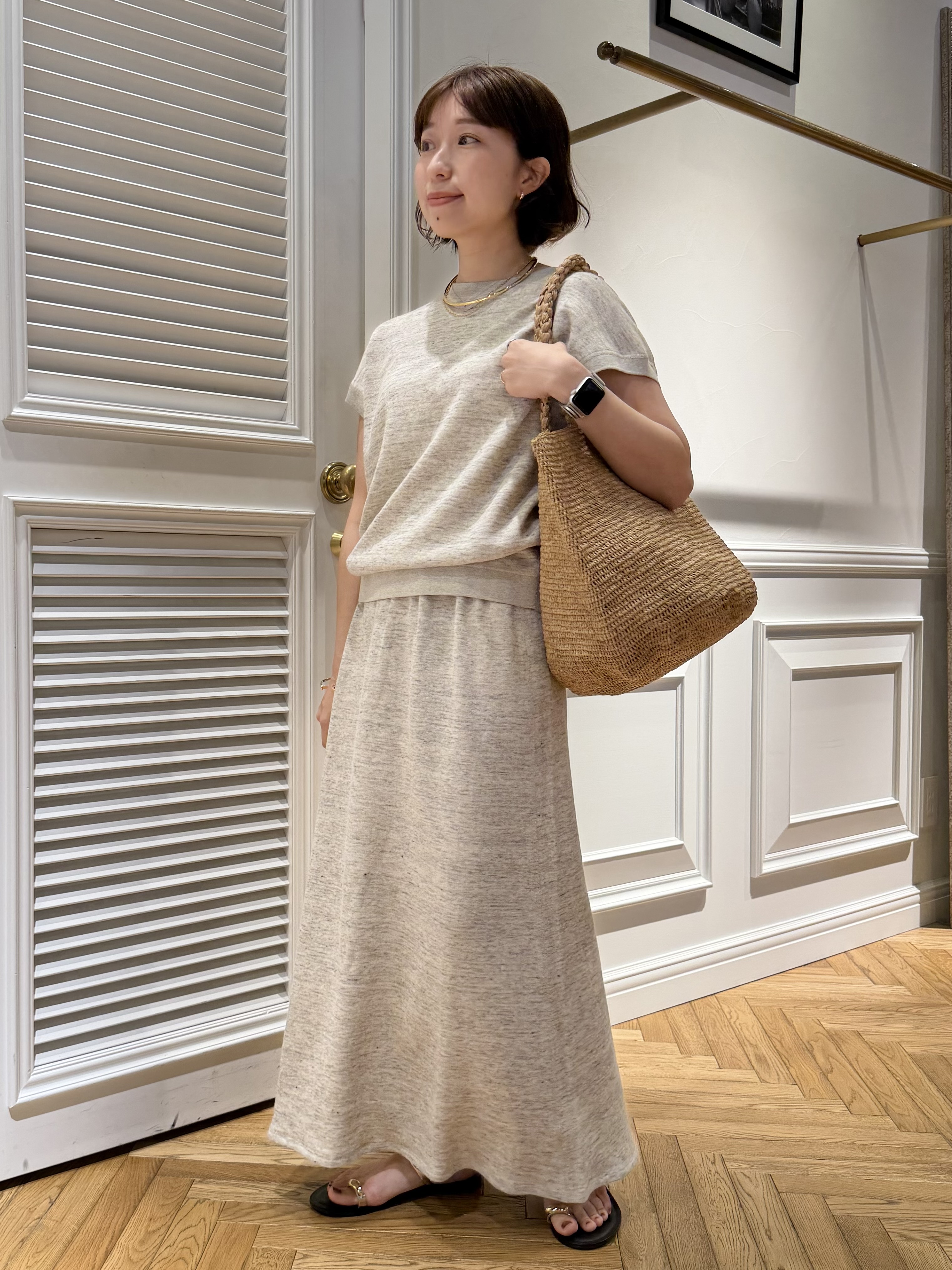 つじ まこさんの「DRESSTERIOR｜◆【ウォッシャブル／セットアップ可】リネン混裏毛フレンチプルオーバー」を使ったコーディネート