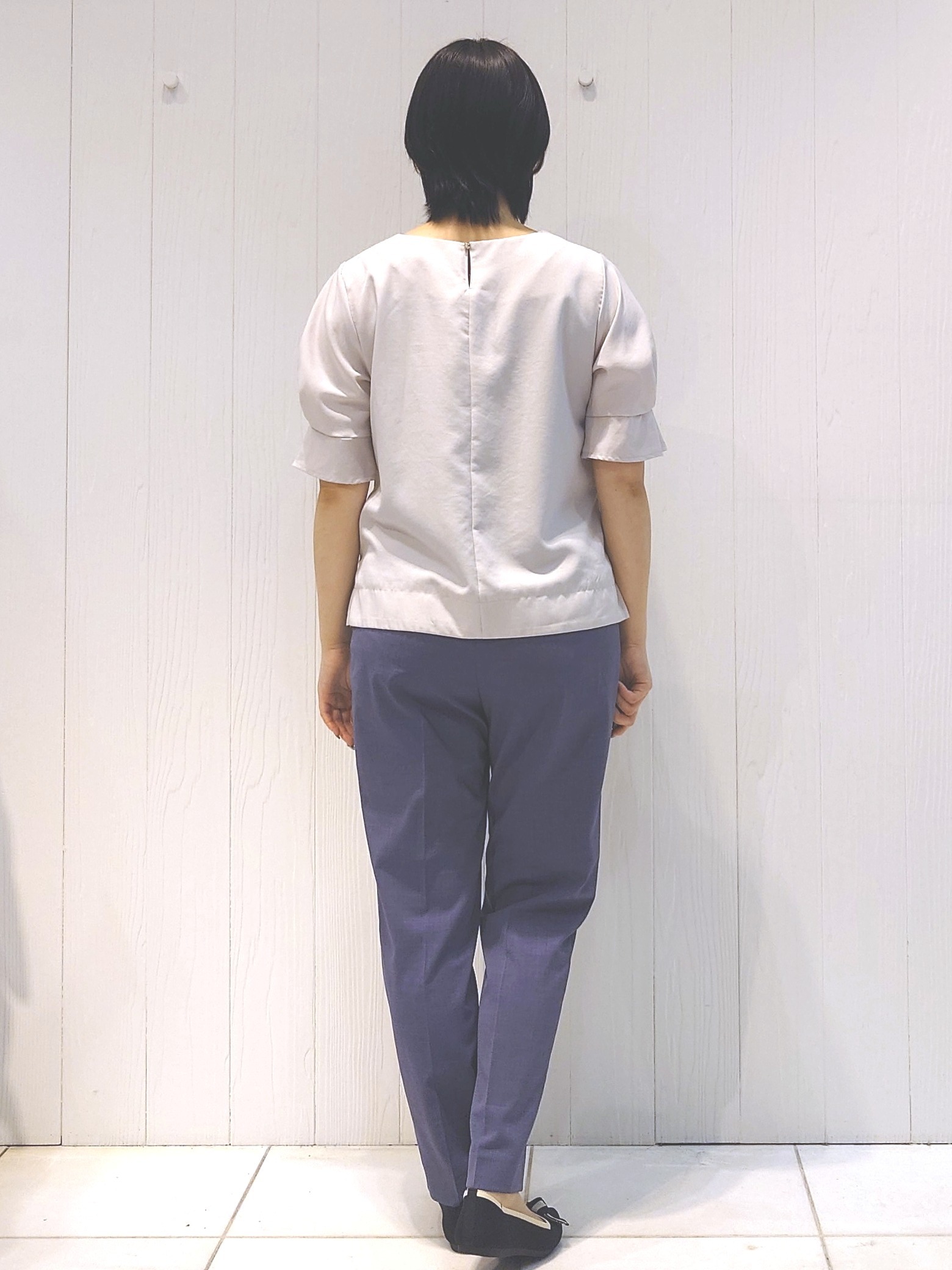 haruさんの「index｜【接触冷感／吸水速乾】タックパフスリーブブラウス《防シワ／洗濯機OK／XS～3L／8col》」を使ったコーディネート