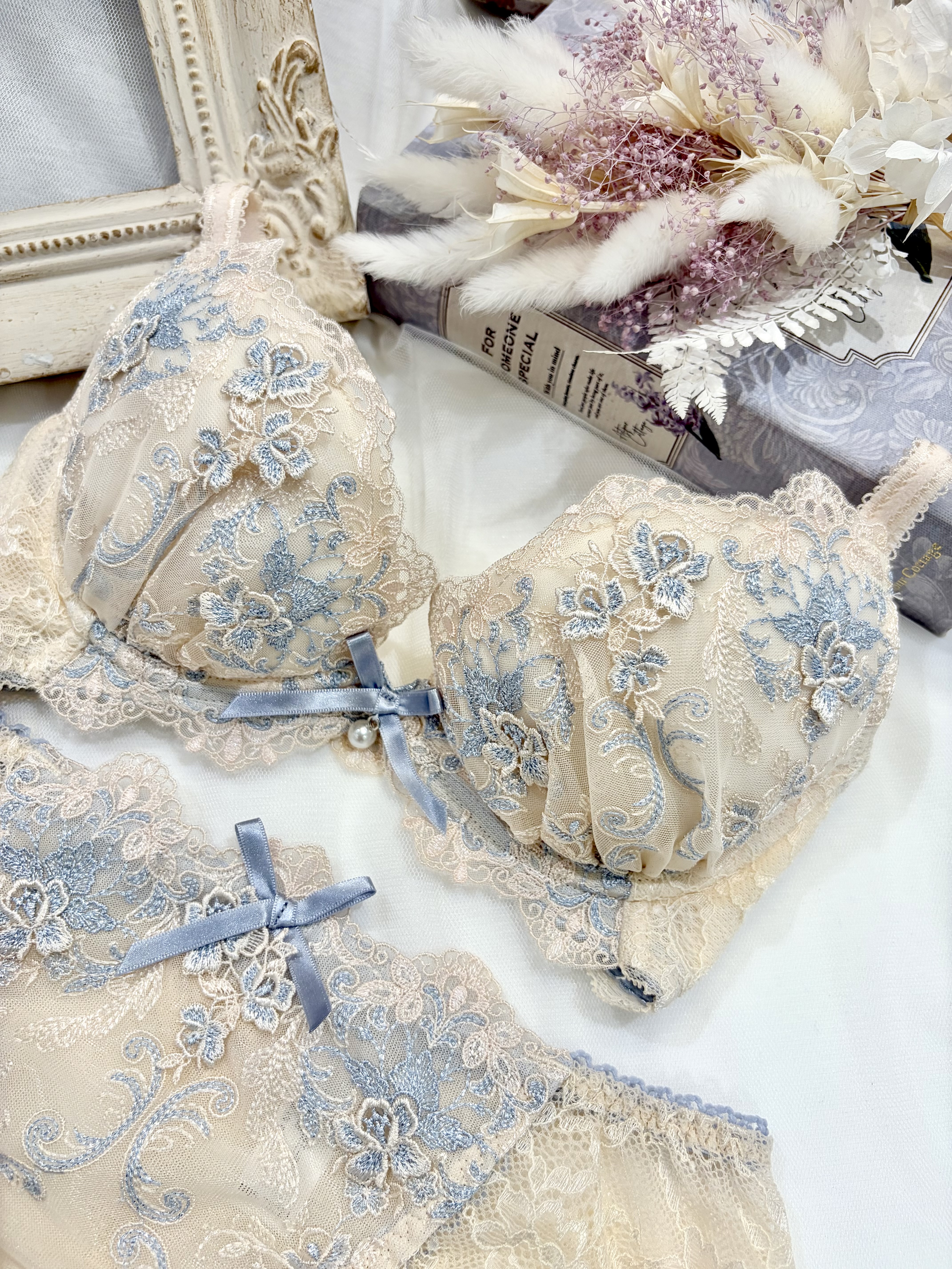 Rieさんの「Risa Magli｜カタリーナ ブラジャー (B-C) ＜V Make Type＞」を使ったコーディネート