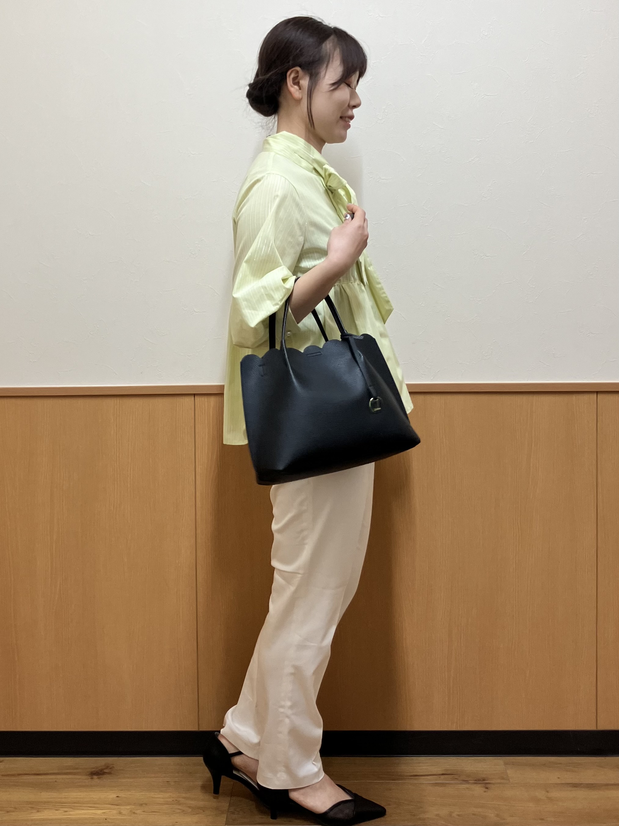 MAYUKIさんの「index｜ペプラムブラウス／ボウタイ取り外し可【洗濯機OK／イージーアイロン／防シワ】《XS～LL／8col》」を使ったコーディネート
