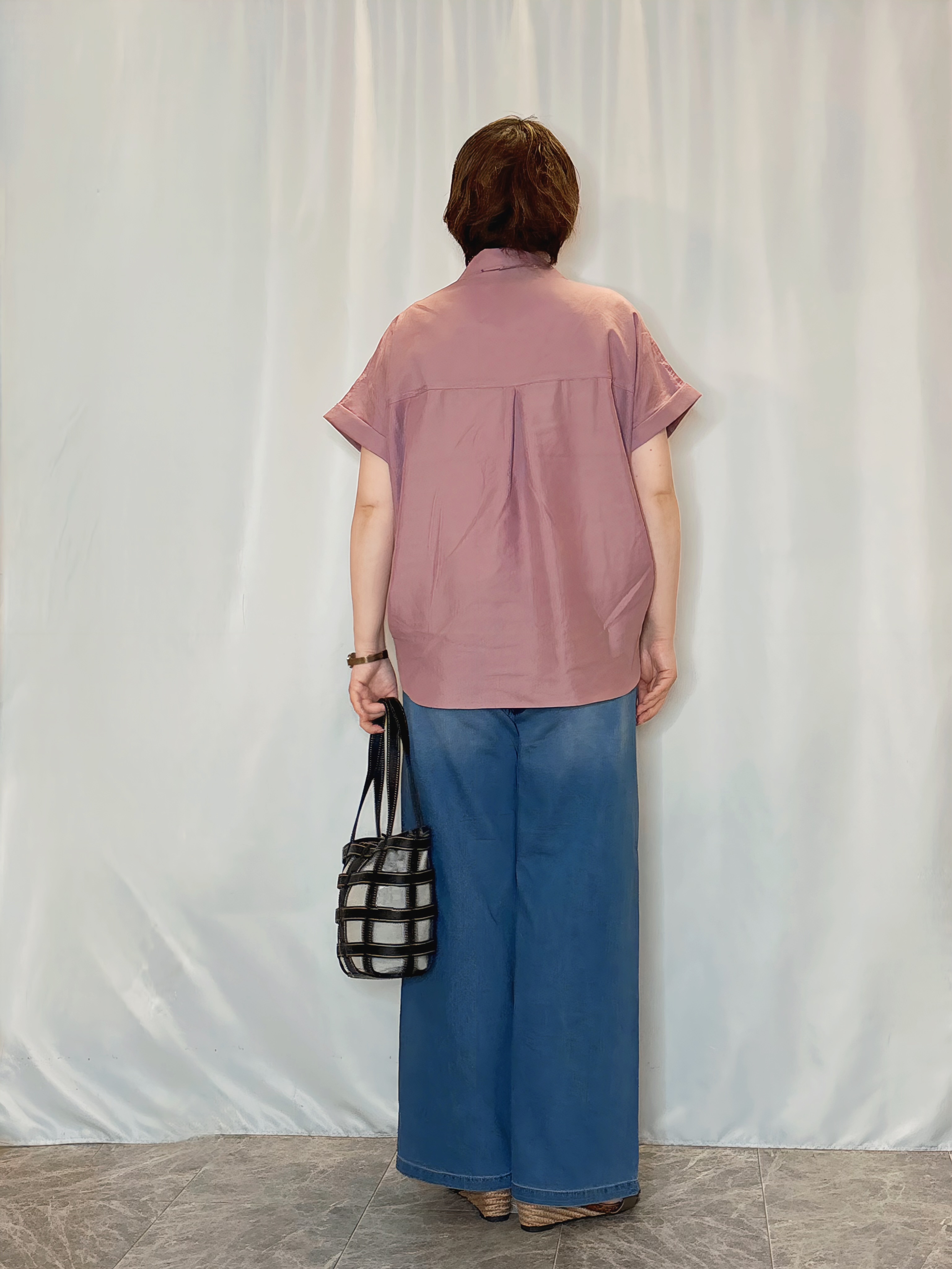 たみさんの「SHOO･LA･RUE｜【UV/吸水速乾/抗菌防臭】インせず着られる フレンチリネンスキッパーシャツ」を使ったコーディネート
