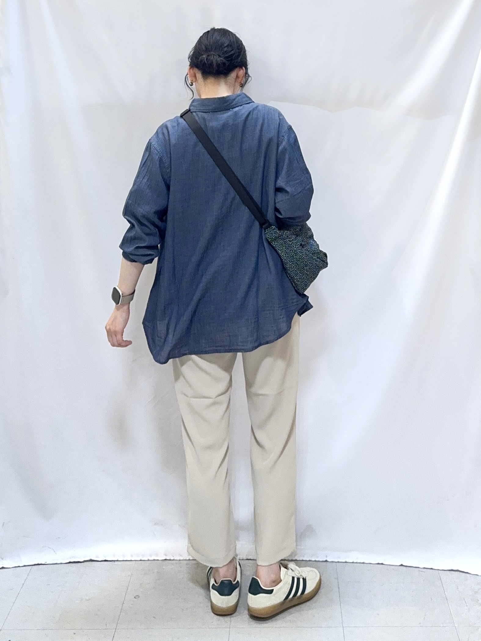 𝐇𝐢𝐫𝐨𝐦𝐢さんの「SHOO･LA･RUE｜【綿100%/S-LL/プチプラ】ゆるシルエット シンプルTシャツ」を使ったコーディネート