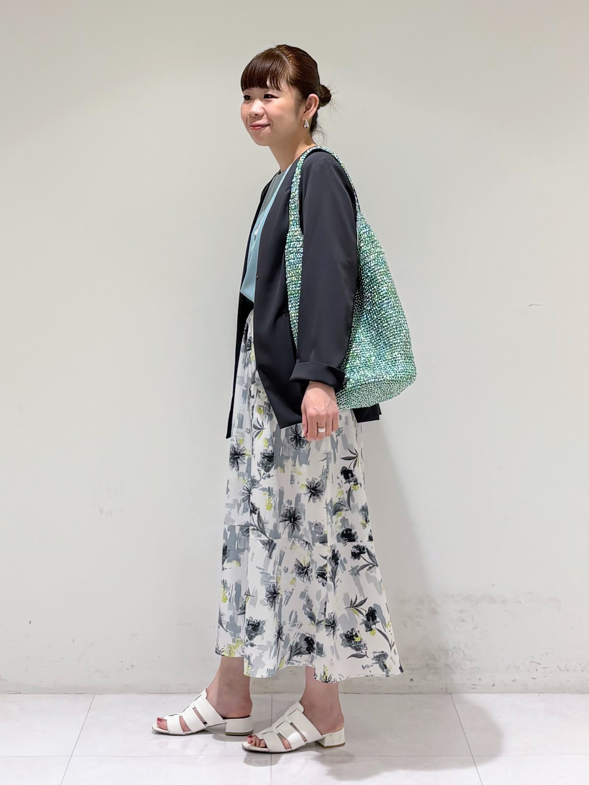 tsuyuさんの「INDIVI｜【大人カジュアル】メタリックかぎ編みボトルバッグ」を使ったコーディネート