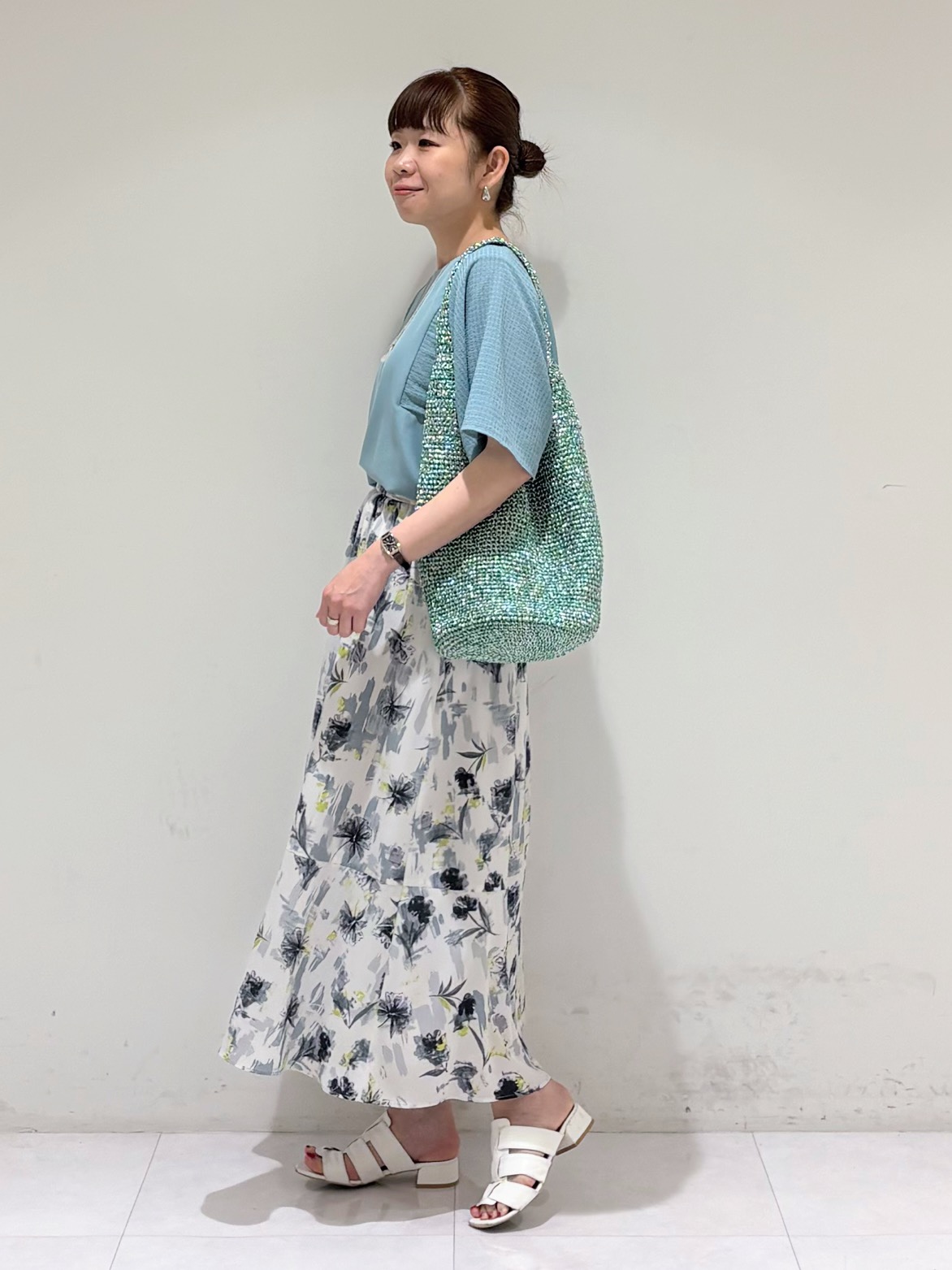 tsuyuさんの「INDIVI｜【大人カジュアル】メタリックかぎ編みボトルバッグ」を使ったコーディネート