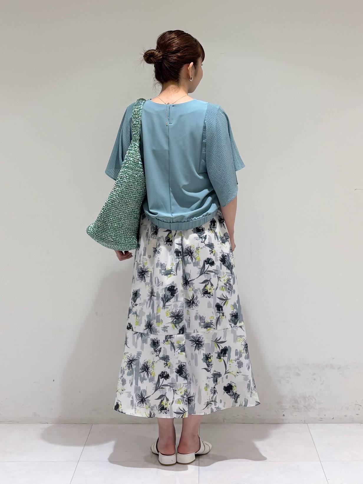 tsuyuさんの「INDIVI｜【大人カジュアル】メタリックかぎ編みボトルバッグ」を使ったコーディネート