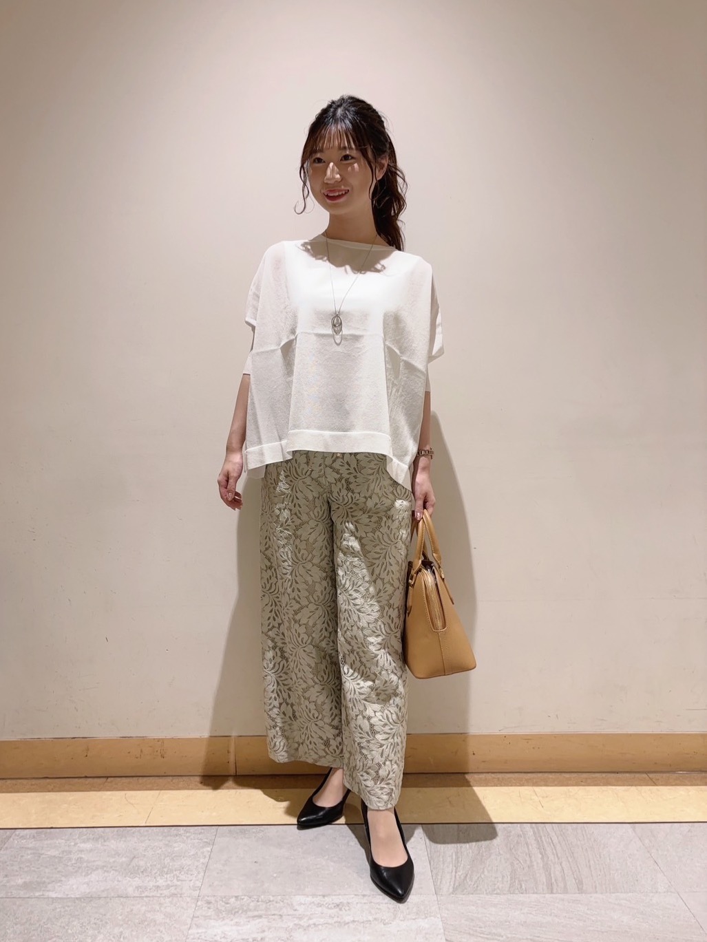 ユナさんの「UNTITLED｜【アンサンブル可/洗える】シアーレーヨンニット」を使ったコーディネート
