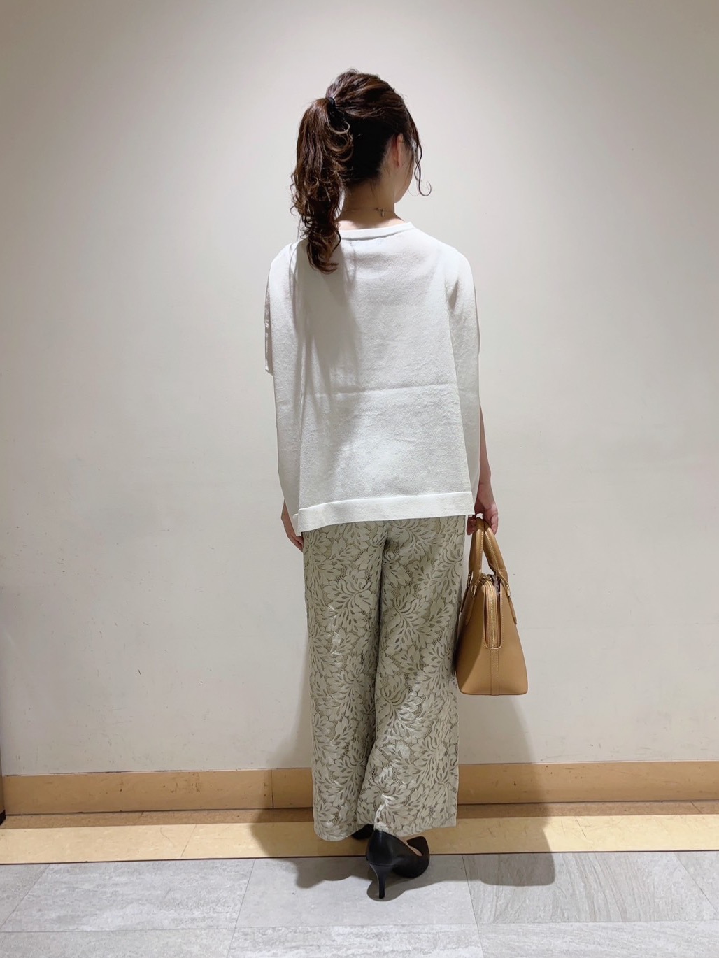ユナさんの「UNTITLED｜【アンサンブル可/洗える】シアーレーヨンニット」を使ったコーディネート