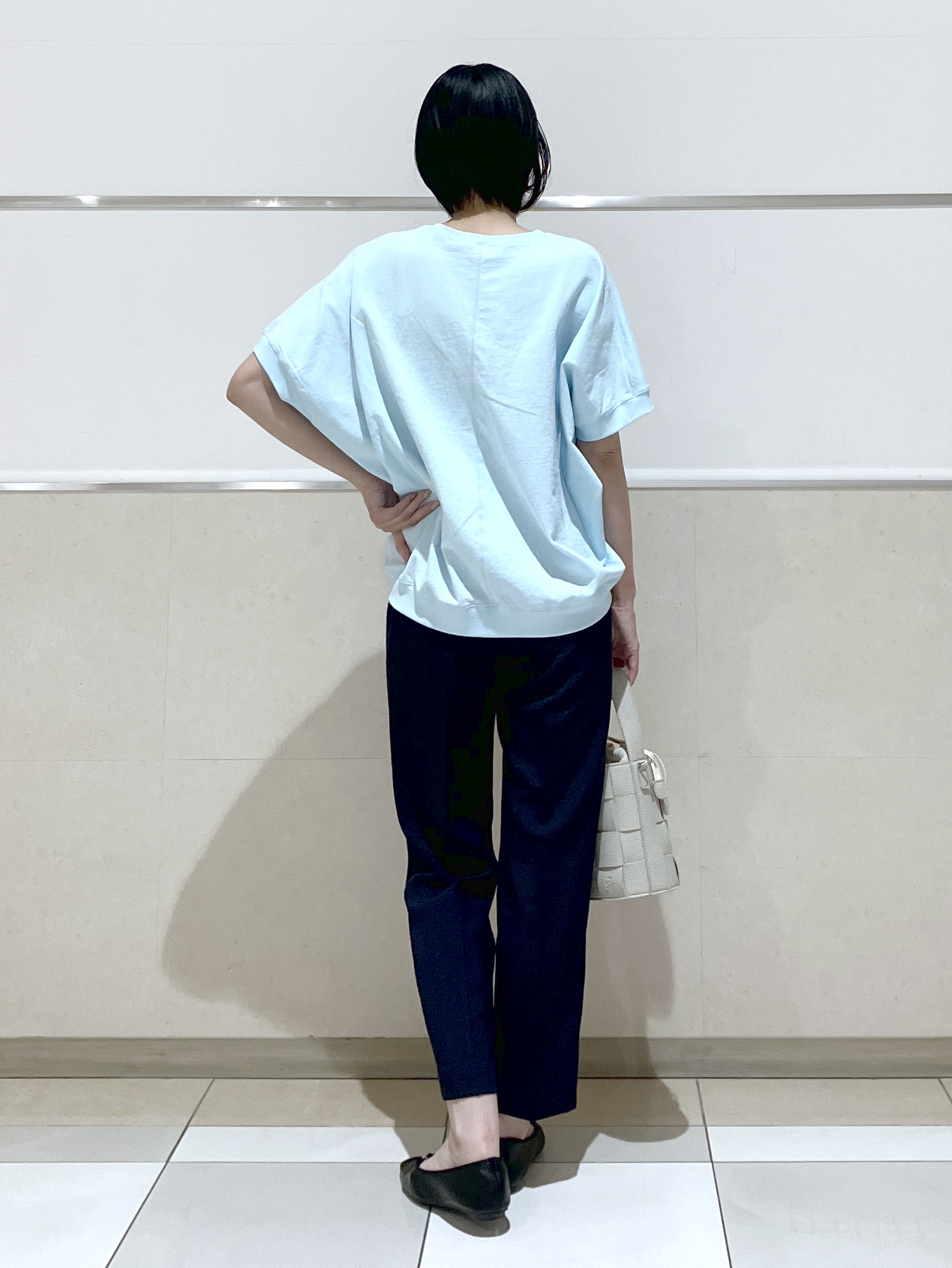 eriko さんの「Dessin｜【洗える】ミニ裏毛ドルマンスリーブプルオーバー」を使ったコーディネート