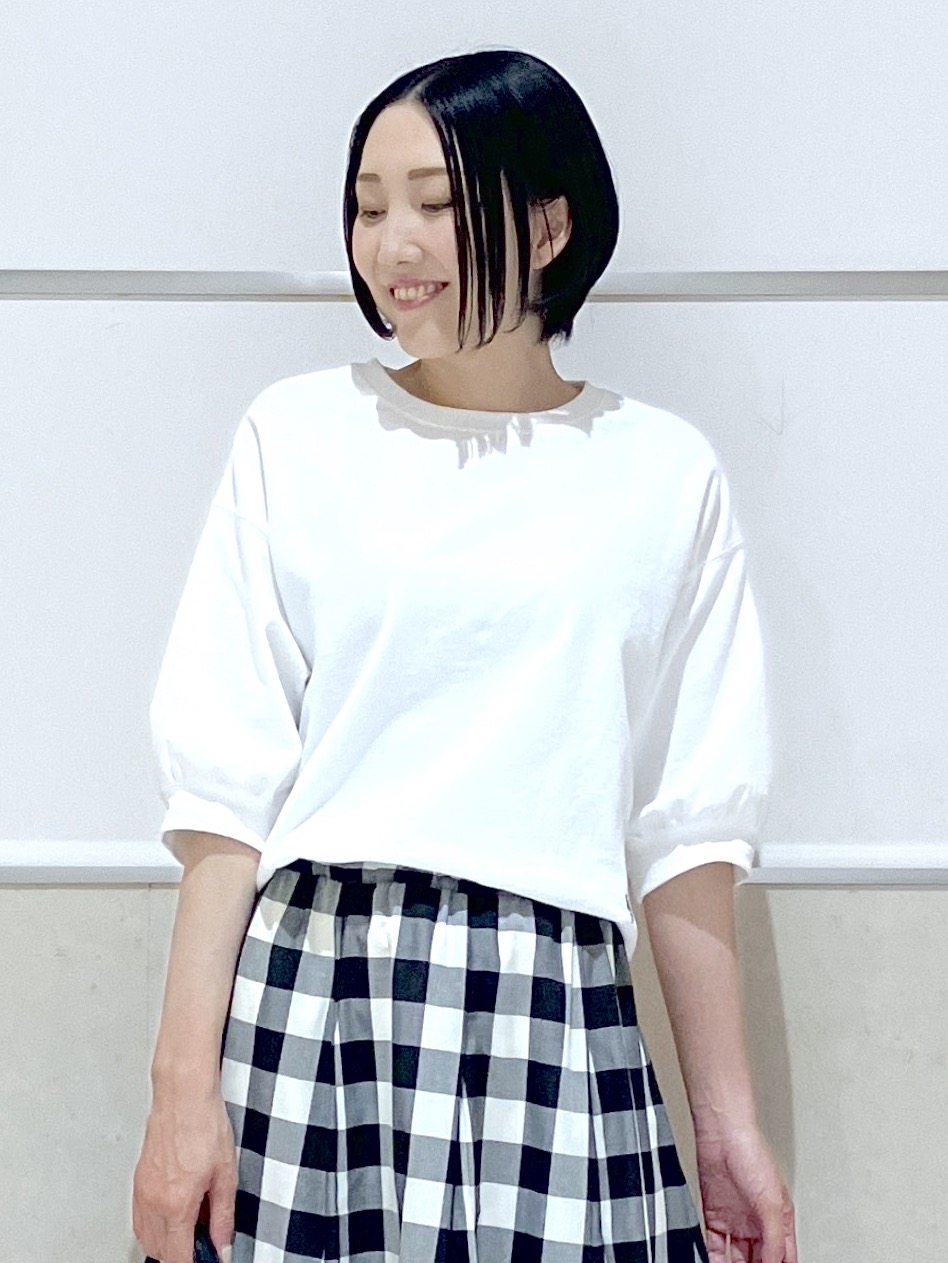 eriko さんの「Dessin｜【360度可愛い】バックヘンリーカットソー5分袖」を使ったコーディネート