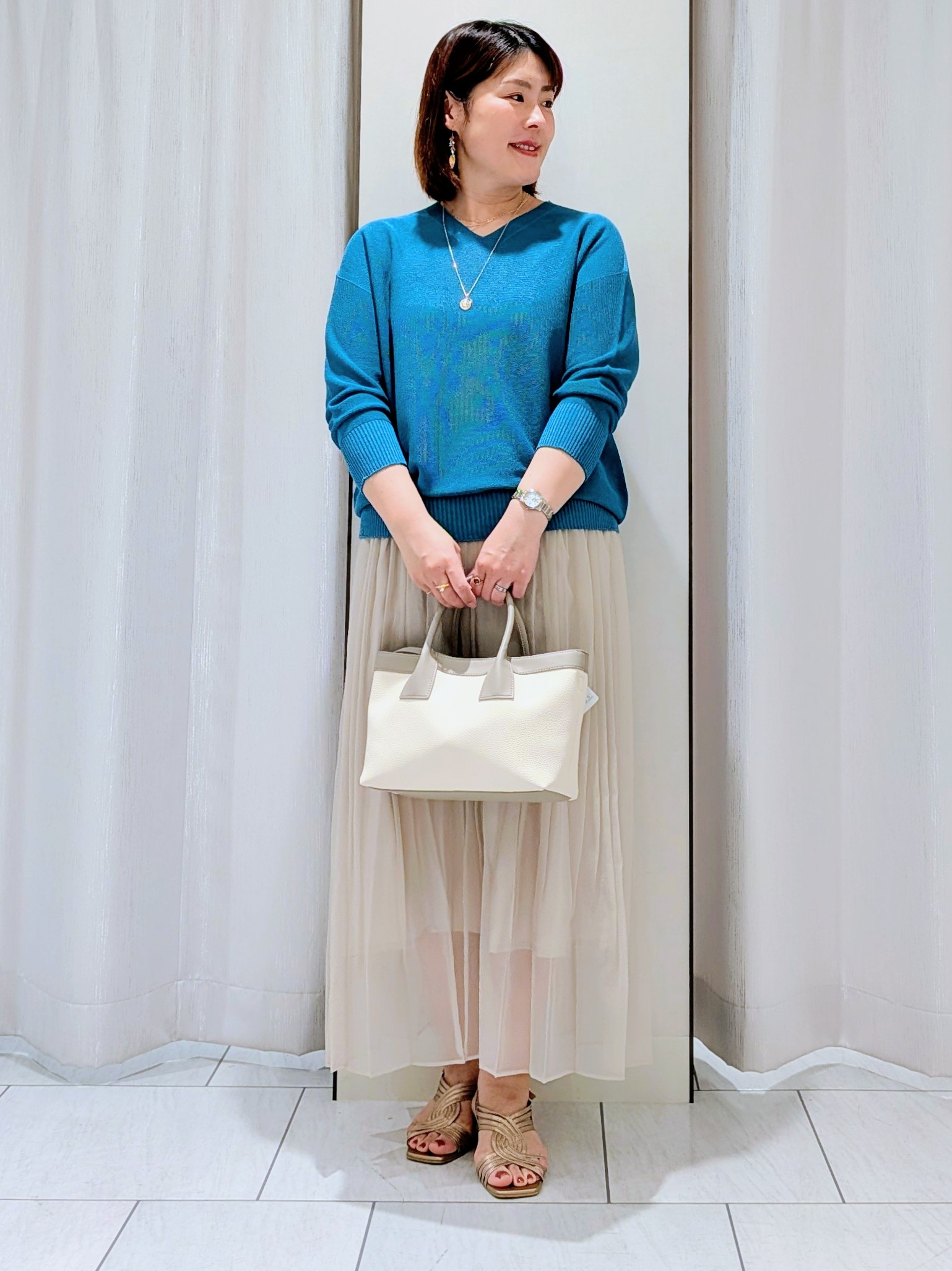 Onumaさんの「UNTITLED｜◆【ウエストゴム/洗える】エアリーシアープリーツスカート」を使ったコーディネート