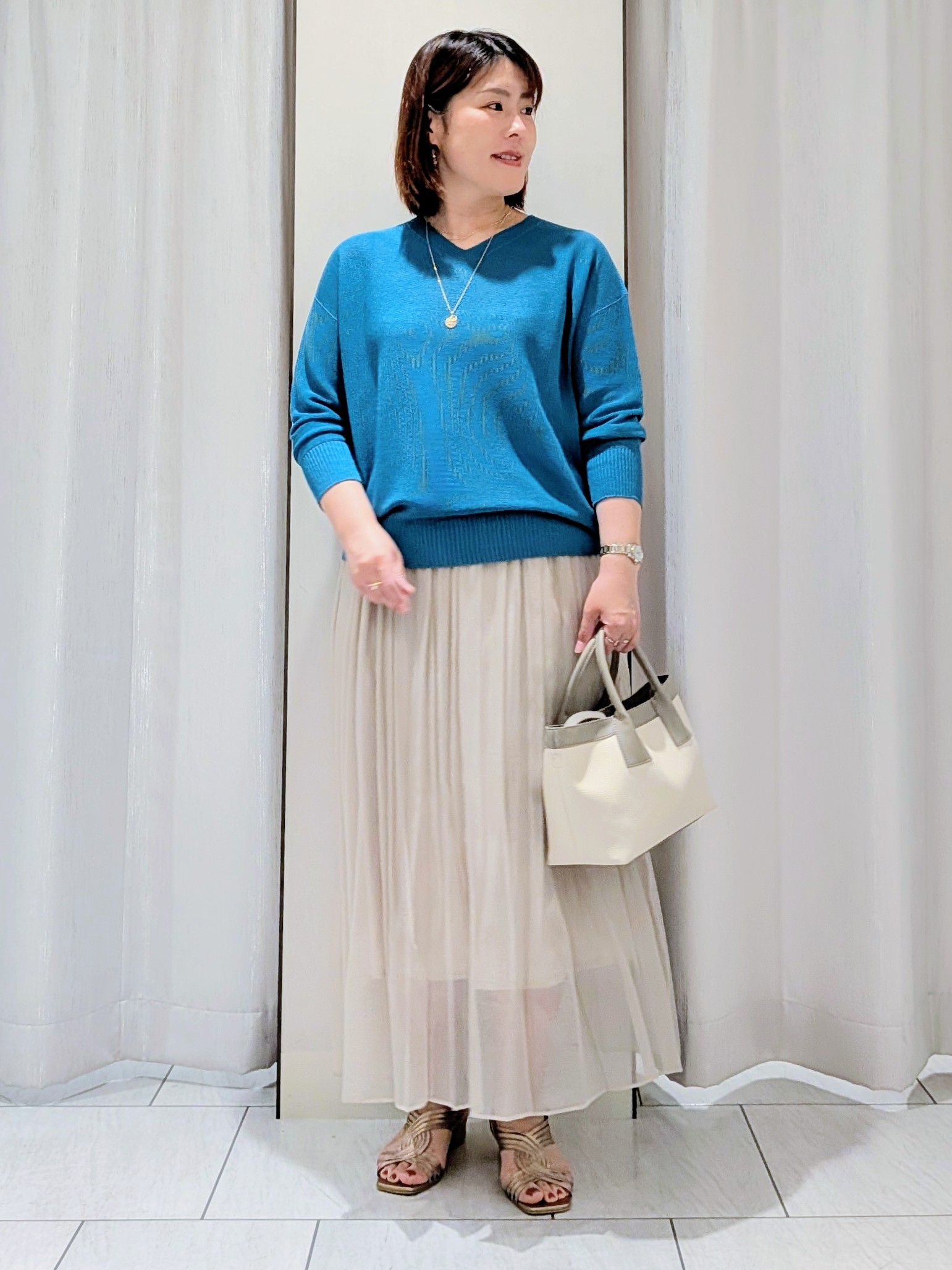 Onumaさんの「UNTITLED｜◆【ウエストゴム/洗える】エアリーシアープリーツスカート」を使ったコーディネート