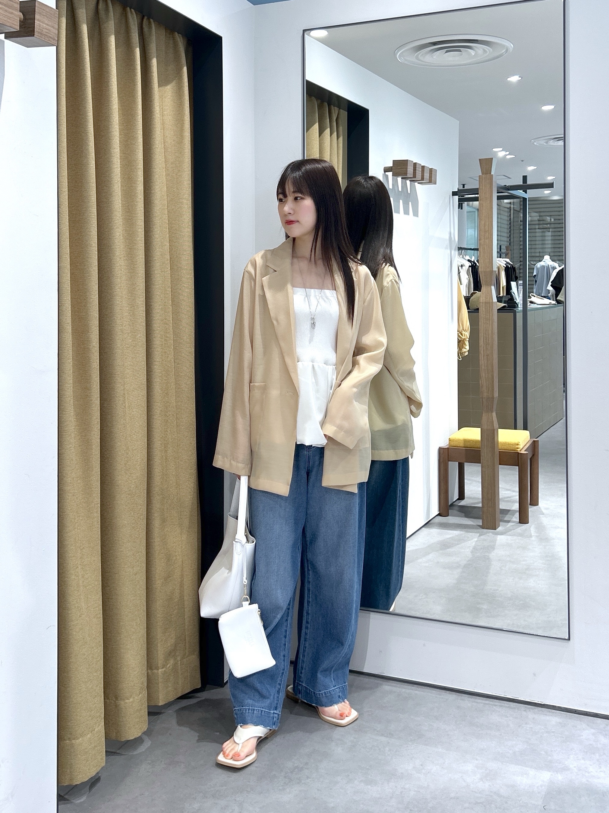 Renoさんの「INDIVI｜【接触冷感/通気性】シアーシャツジャケット」を使ったコーディネート