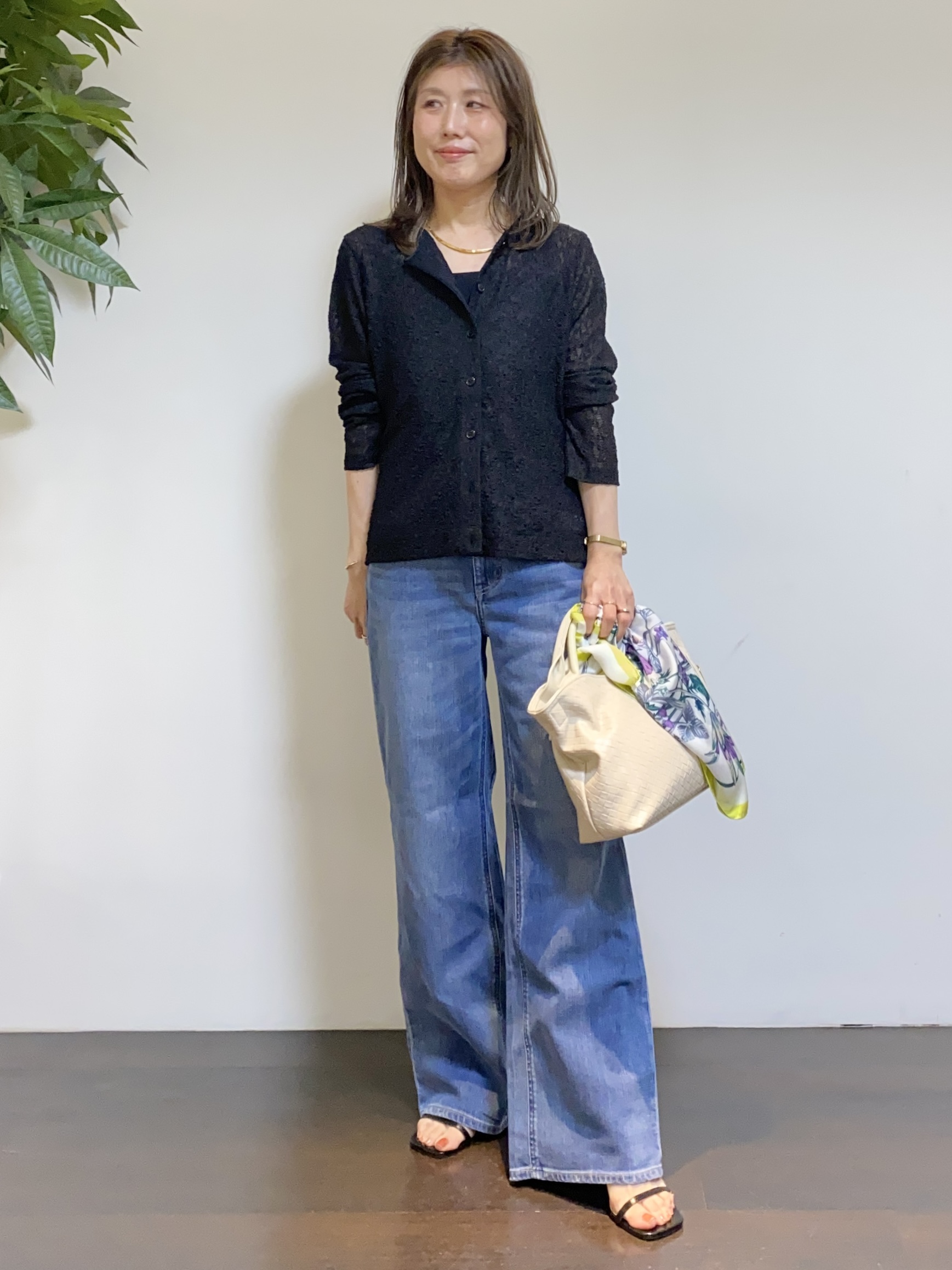 tomoさんの「UNTITLED｜◆【シアー】ストレッチレースカーディガン」を使ったコーディネート
