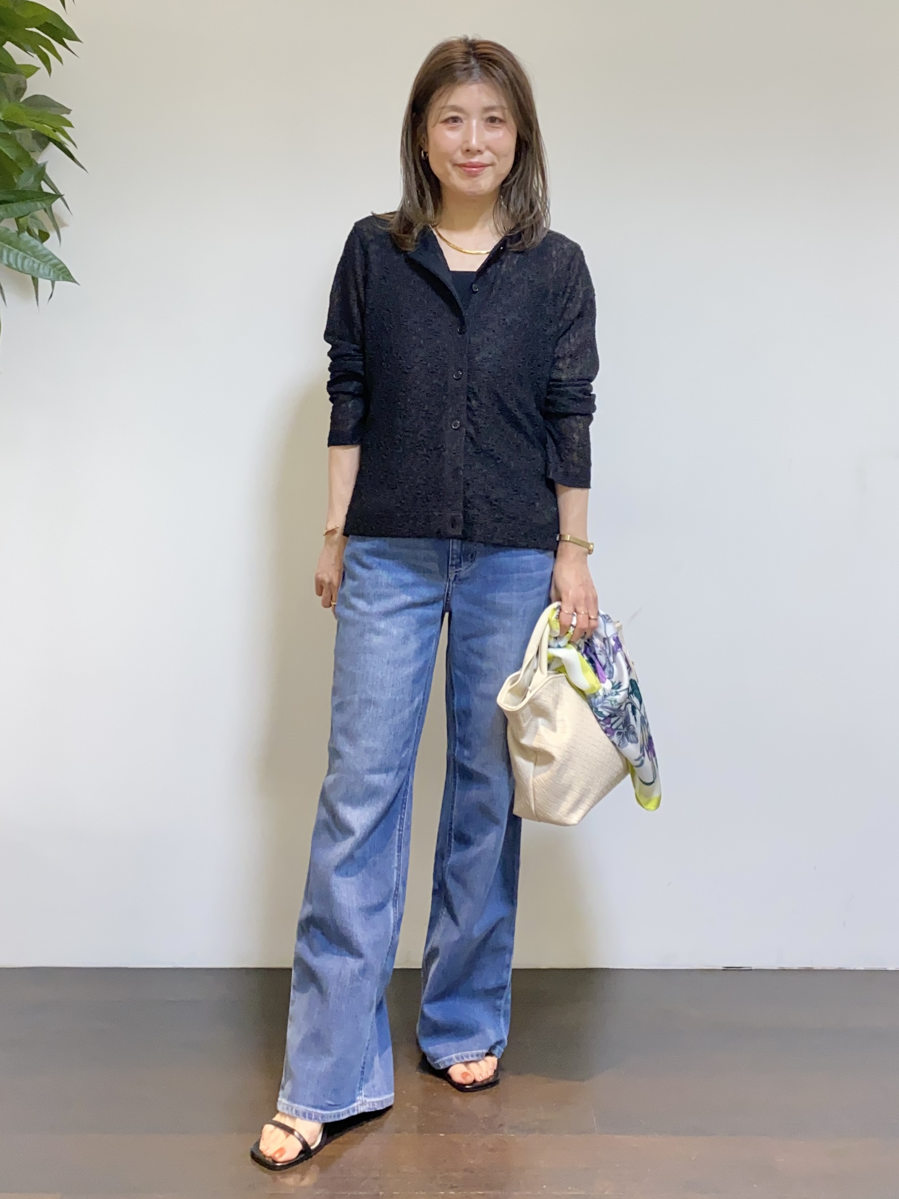 tomoさんの「UNTITLED｜◆【シアー】ストレッチレースカーディガン」を使ったコーディネート