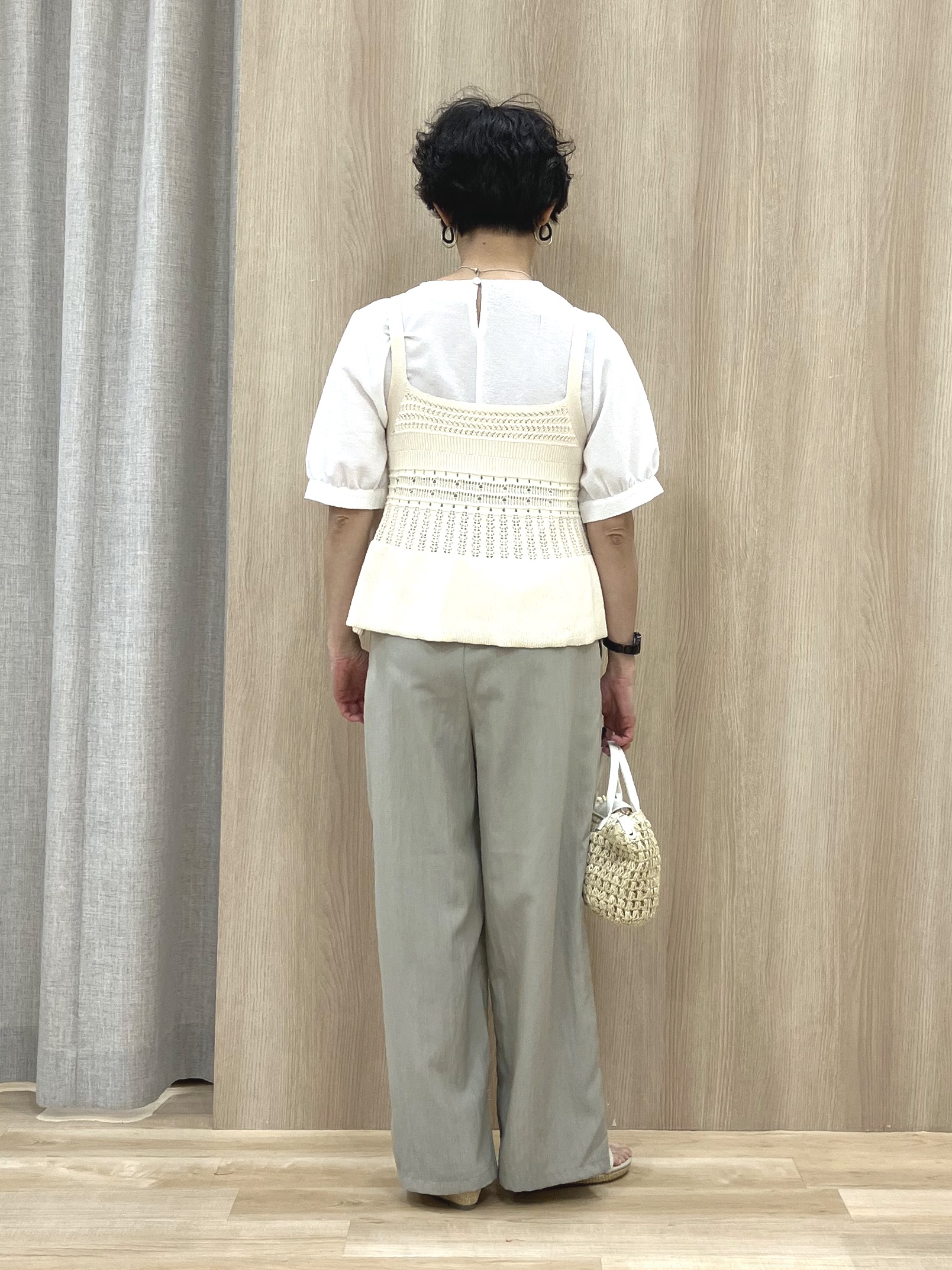 Keiさんの「grove｜【2点SET】着るだけで完成、透かし編みニットビスチェ&times;ブラウス」を使ったコーディネート