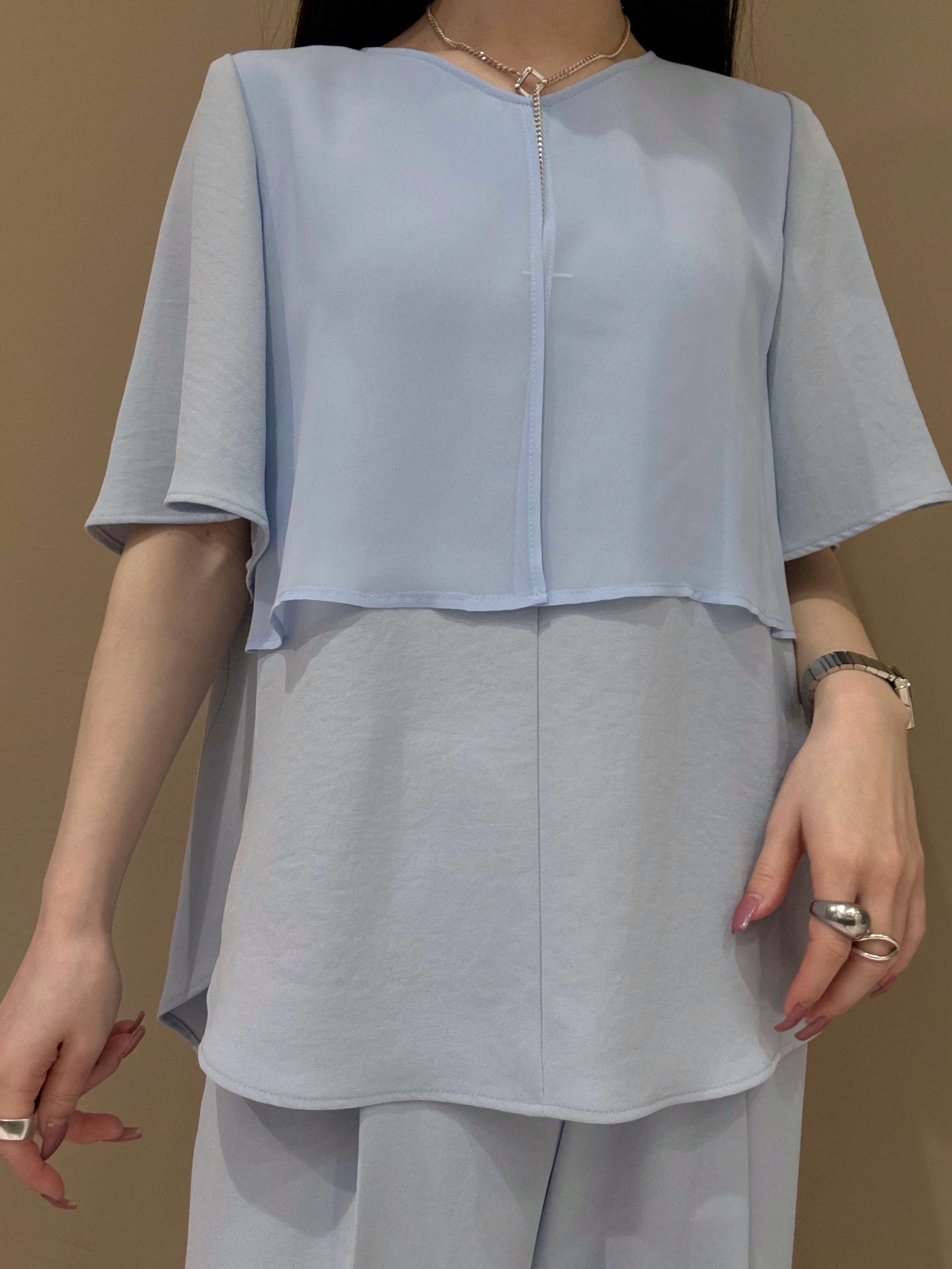 KEIKOさんの「INDIVI｜【洗える／多機能／SETUP可】着る日傘ダブルジャケット」を使ったコーディネート