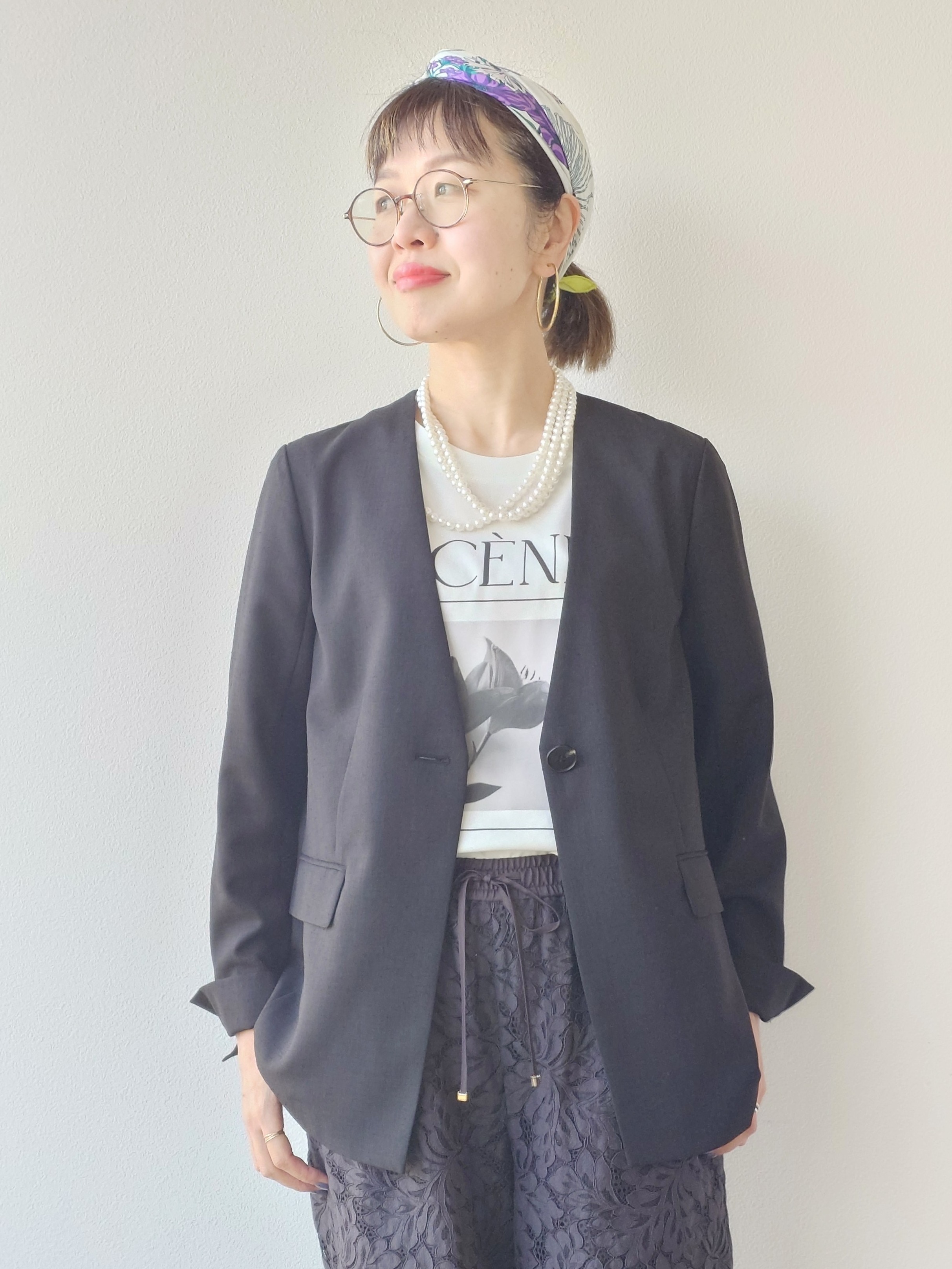 MUTSUKOさんの「UNTITLED｜◆【さらりと快適/セットアップ可/UV/接触冷感】スラブカラーレスジャケット」を使ったコーディネート